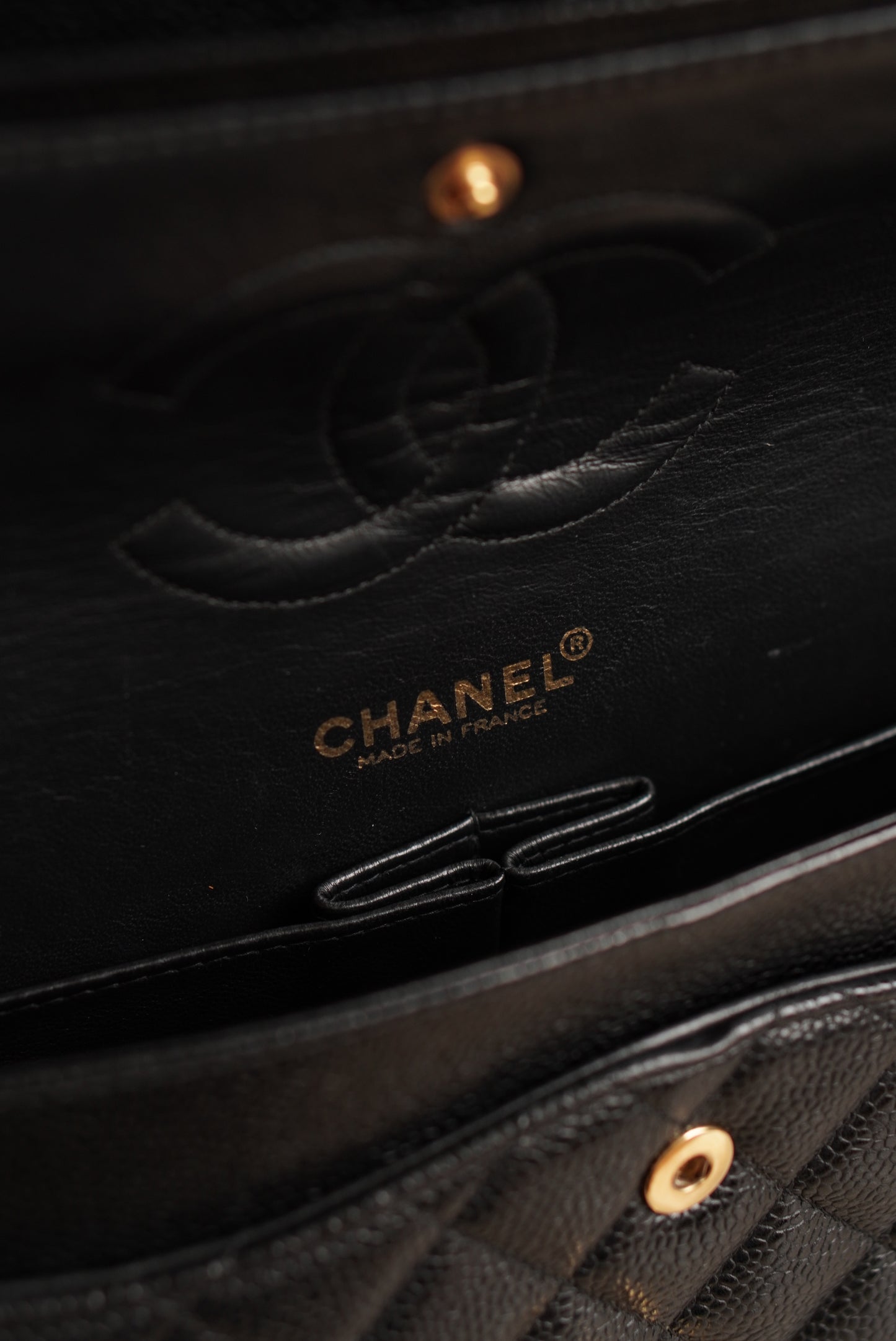 CHANEL CLASSIC MEDIUM DOUBLE FLAP