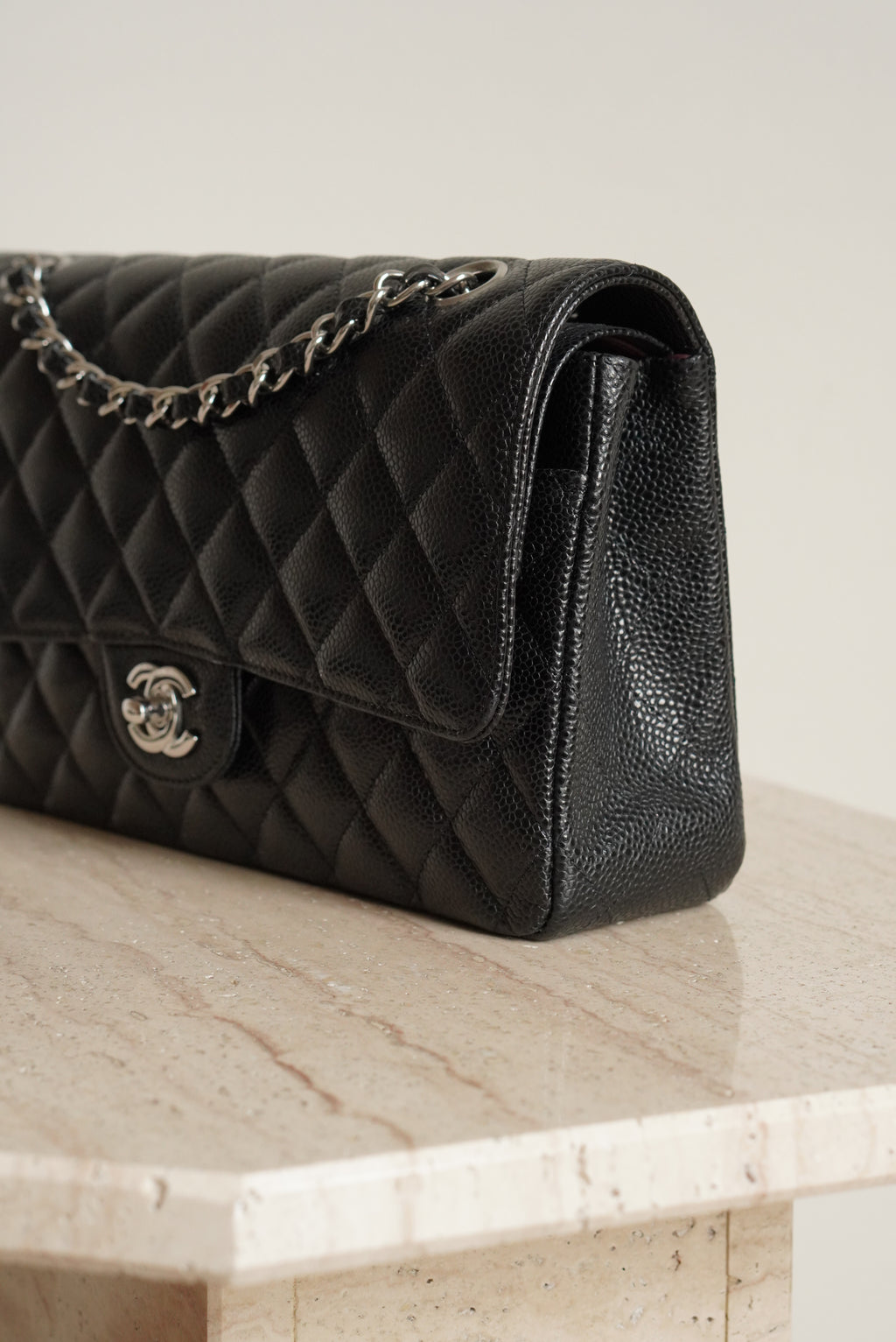 CHANEL CLASSIC MEDIUM DOUBLE FLAP | BLACK