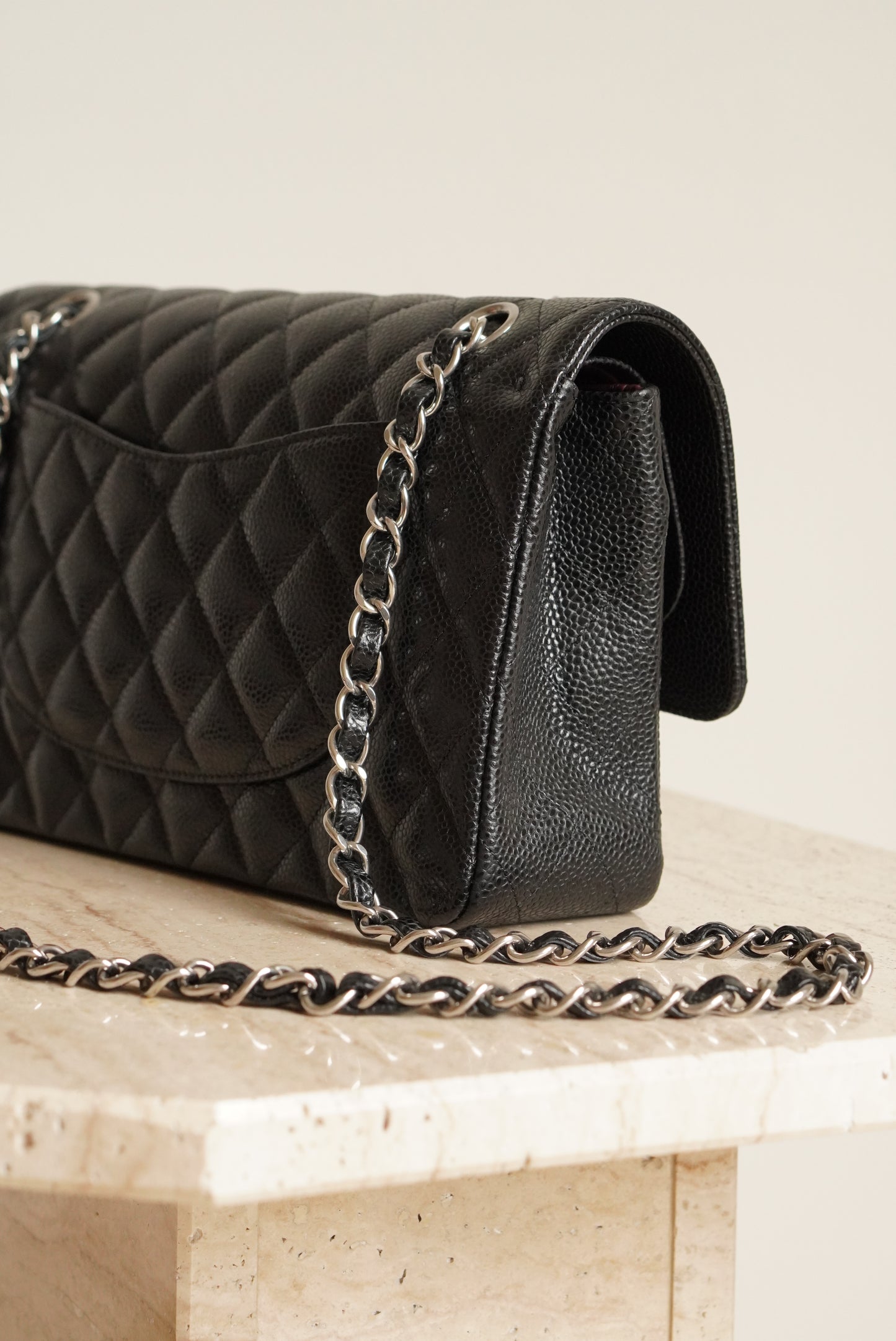 CHANEL CLASSIC MEDIUM DOUBLE FLAP | BLACK