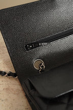 CHANEL CLASSIC MEDIUM DOUBLE FLAP | BLACK