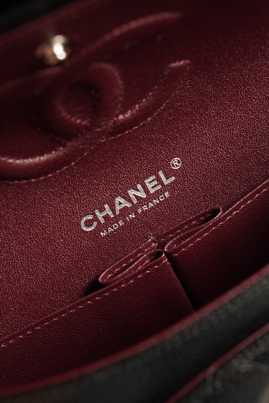 CHANEL CLASSIC MEDIUM DOUBLE FLAP | BLACK