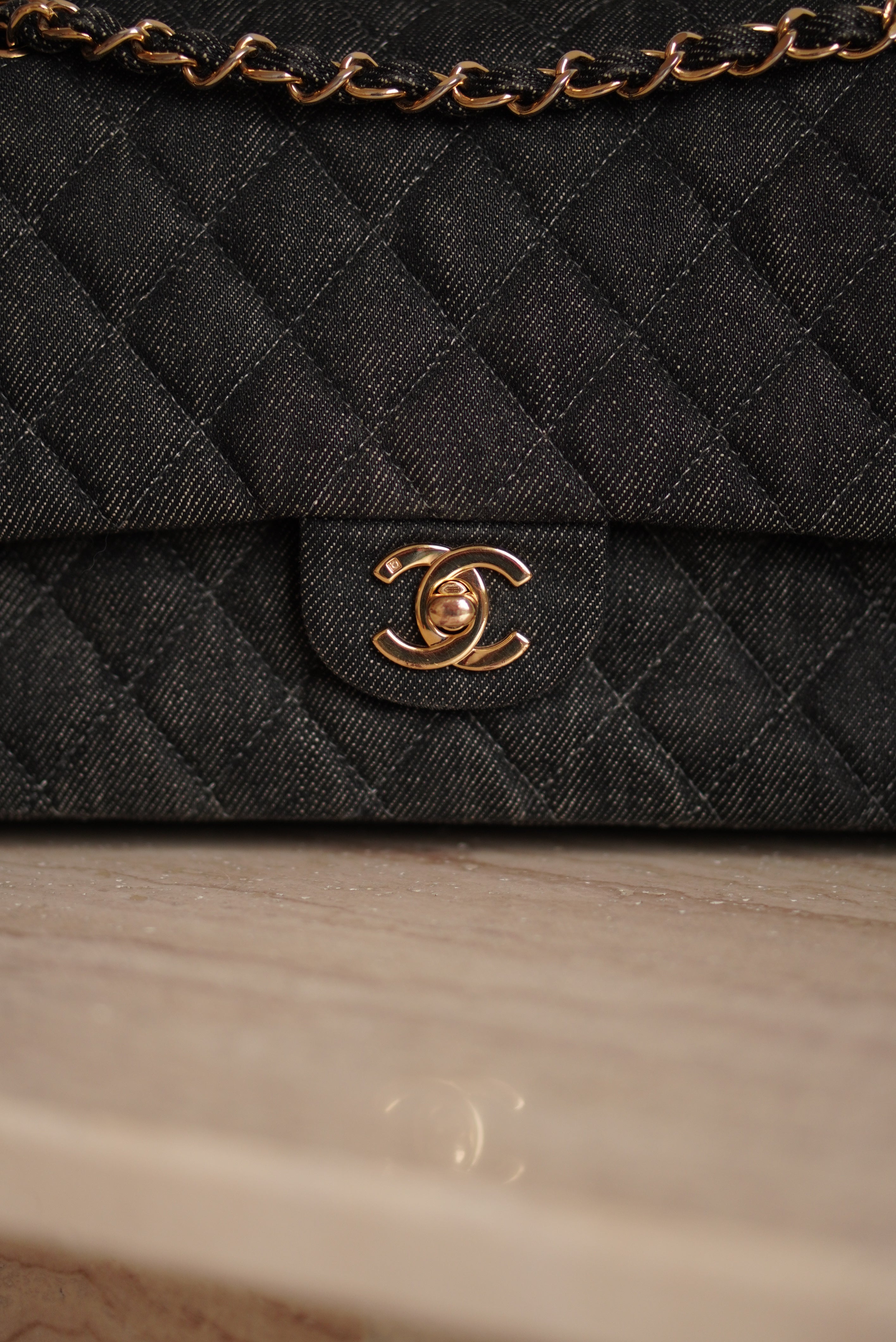 CHANEL CLASSIC MEDIUM DOUBLE FLAP | BLACK DENIM