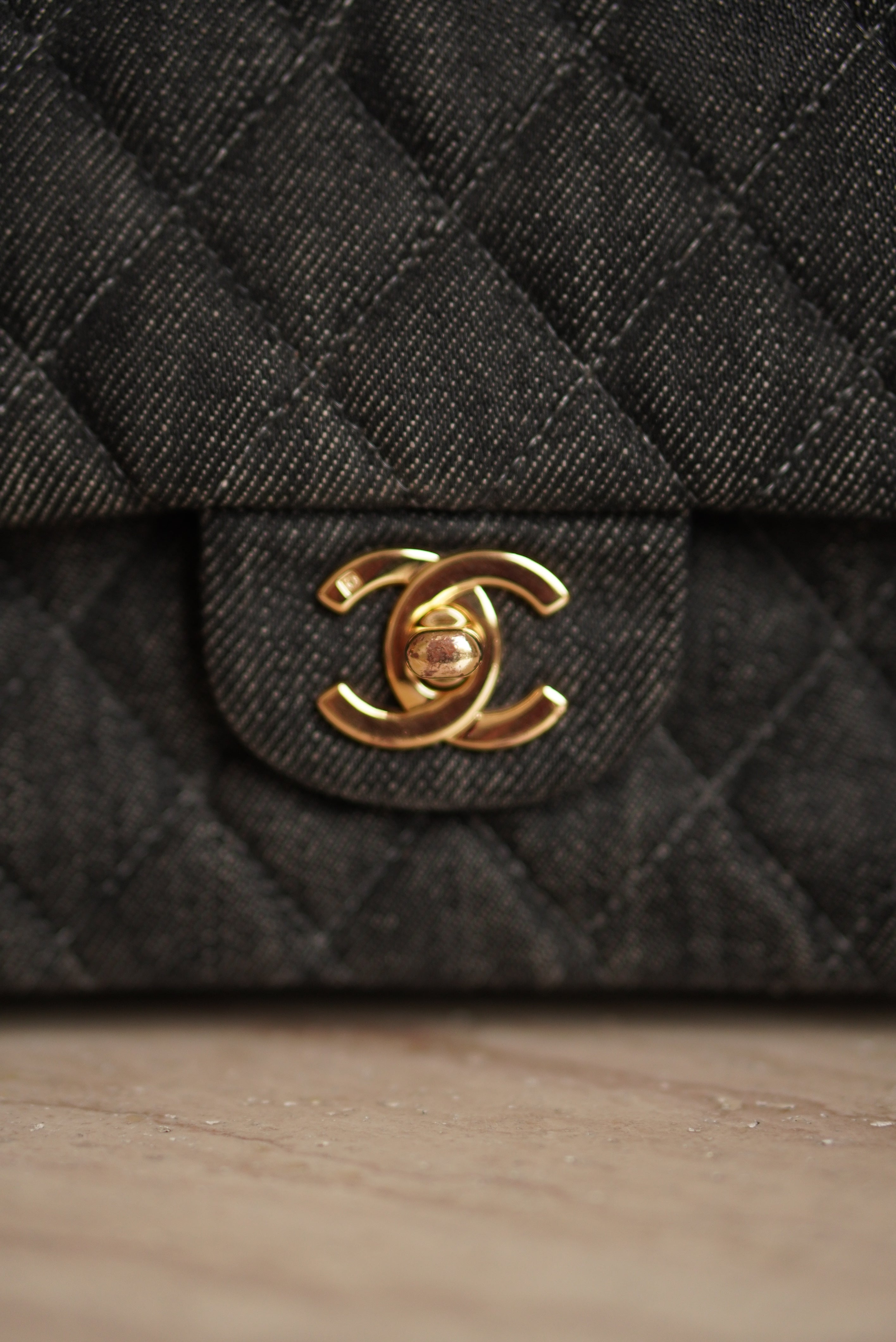 CHANEL CLASSIC MEDIUM DOUBLE FLAP | BLACK DENIM