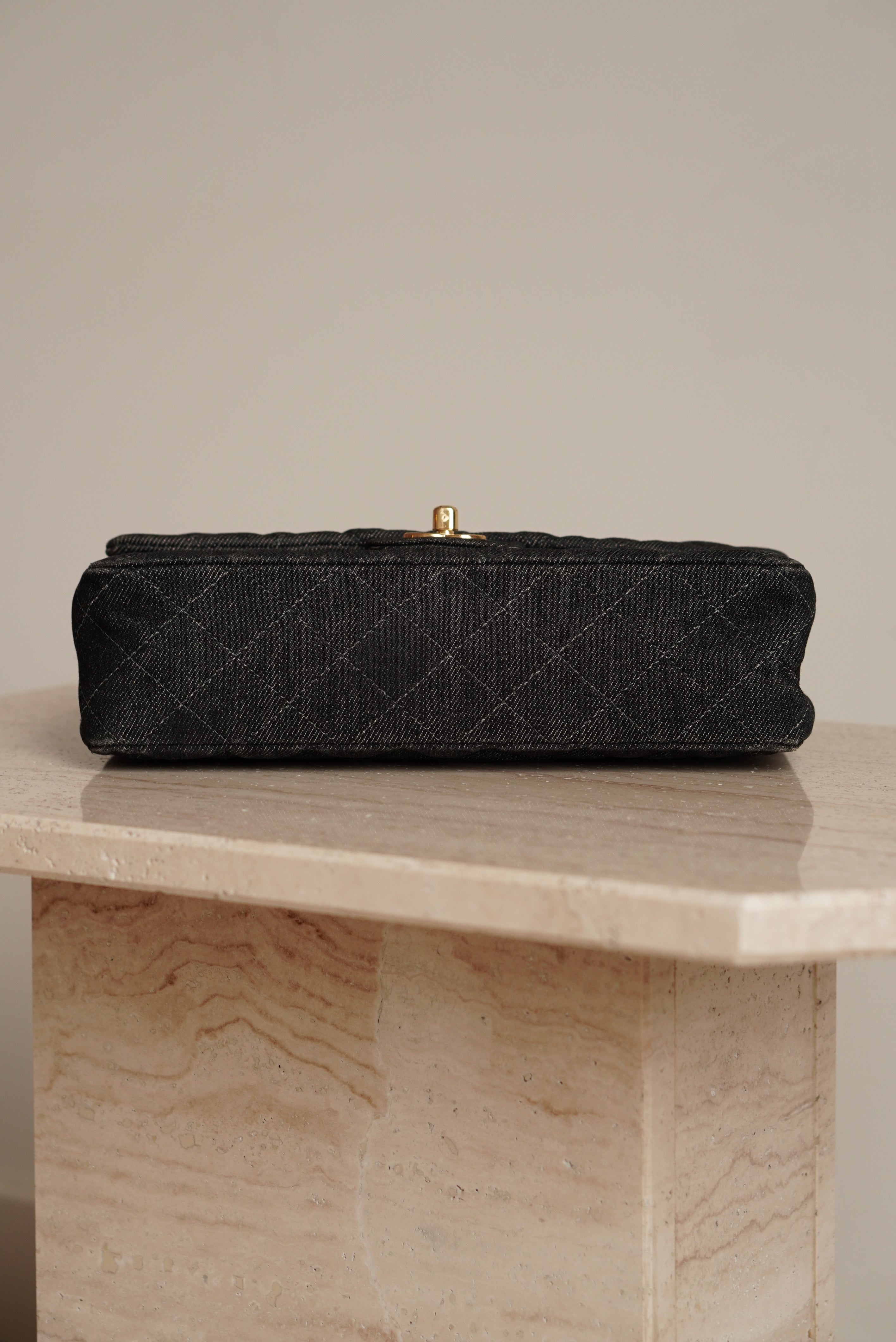 CHANEL CLASSIC MEDIUM DOUBLE FLAP | BLACK DENIM