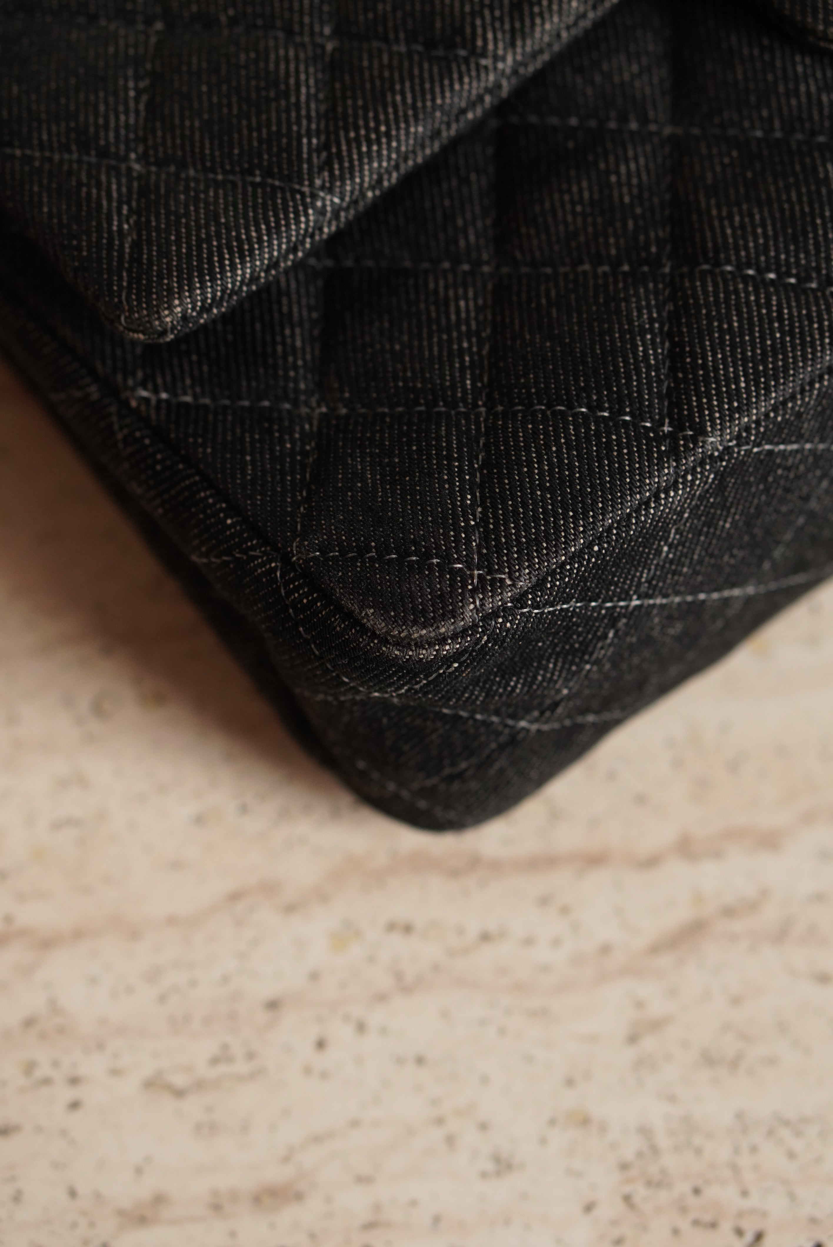 CHANEL CLASSIC MEDIUM DOUBLE FLAP | BLACK DENIM