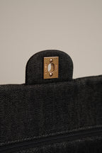 CHANEL CLASSIC MEDIUM DOUBLE FLAP | BLACK DENIM