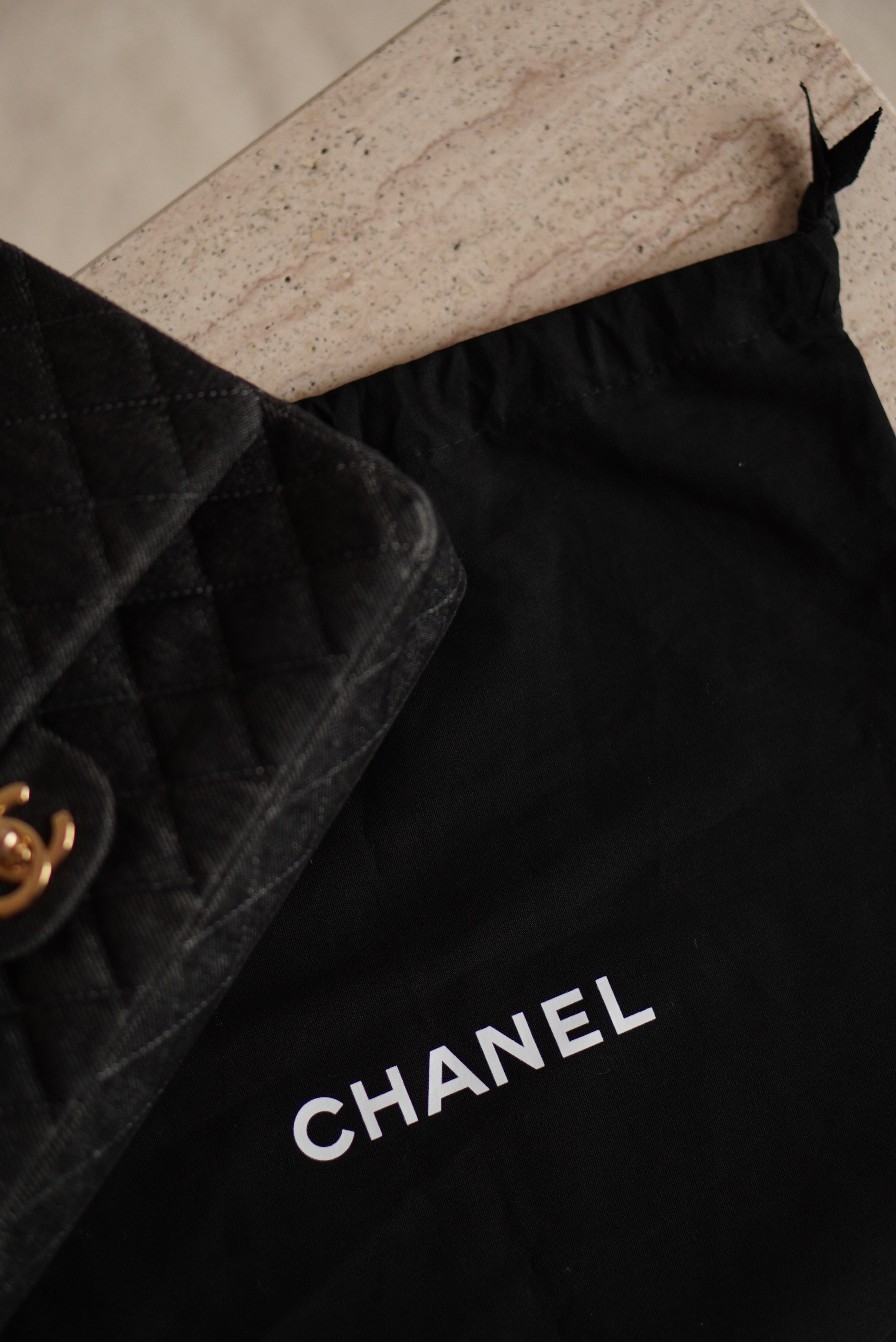 CHANEL CLASSIC MEDIUM DOUBLE FLAP | BLACK DENIM