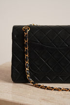 CHANEL CLASSIC MEDIUM DOUBLE FLAP | BLACK