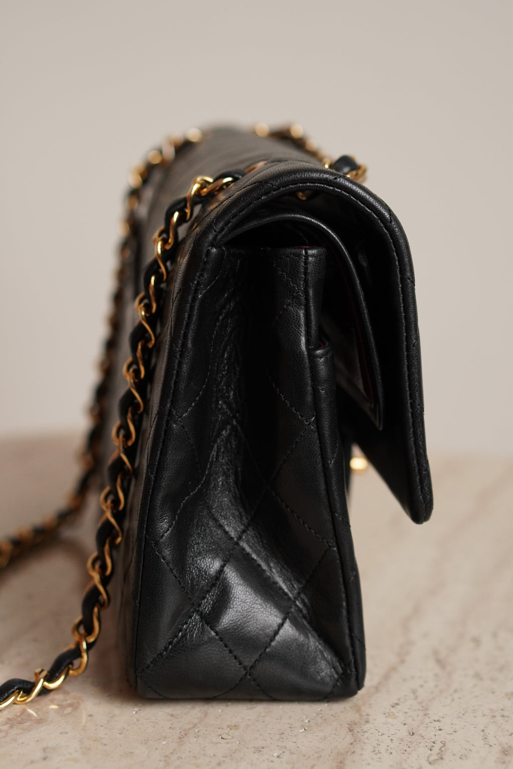 CHANEL CLASSIC MEDIUM DOUBLE FLAP | BLACK