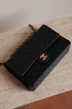 CHANEL CLASSIC MEDIUM DOUBLE FLAP | BLACK