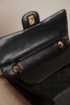 CHANEL CLASSIC MEDIUM DOUBLE FLAP | BLACK