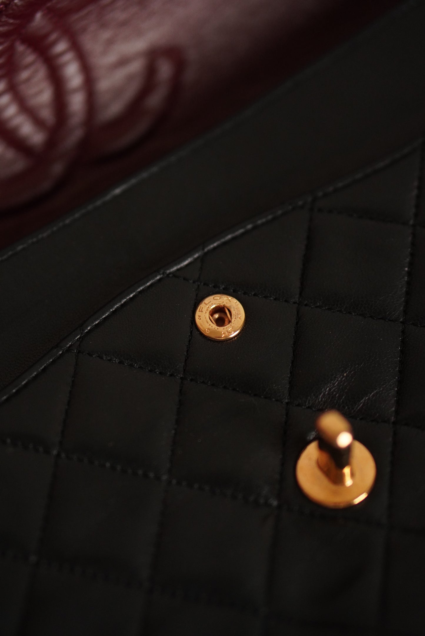 CHANEL CLASSIC MEDIUM DOUBLE FLAP | BLACK