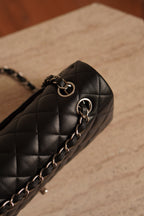 CHANEL CLASSIC MEDIUM DOUBLE FLAP | BLACK