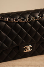CHANEL CLASSIC MEDIUM DOUBLE FLAP | BLACK