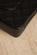 CHANEL CLASSIC MEDIUM DOUBLE FLAP | BLACK