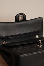 CHANEL CLASSIC MEDIUM DOUBLE FLAP | BLACK