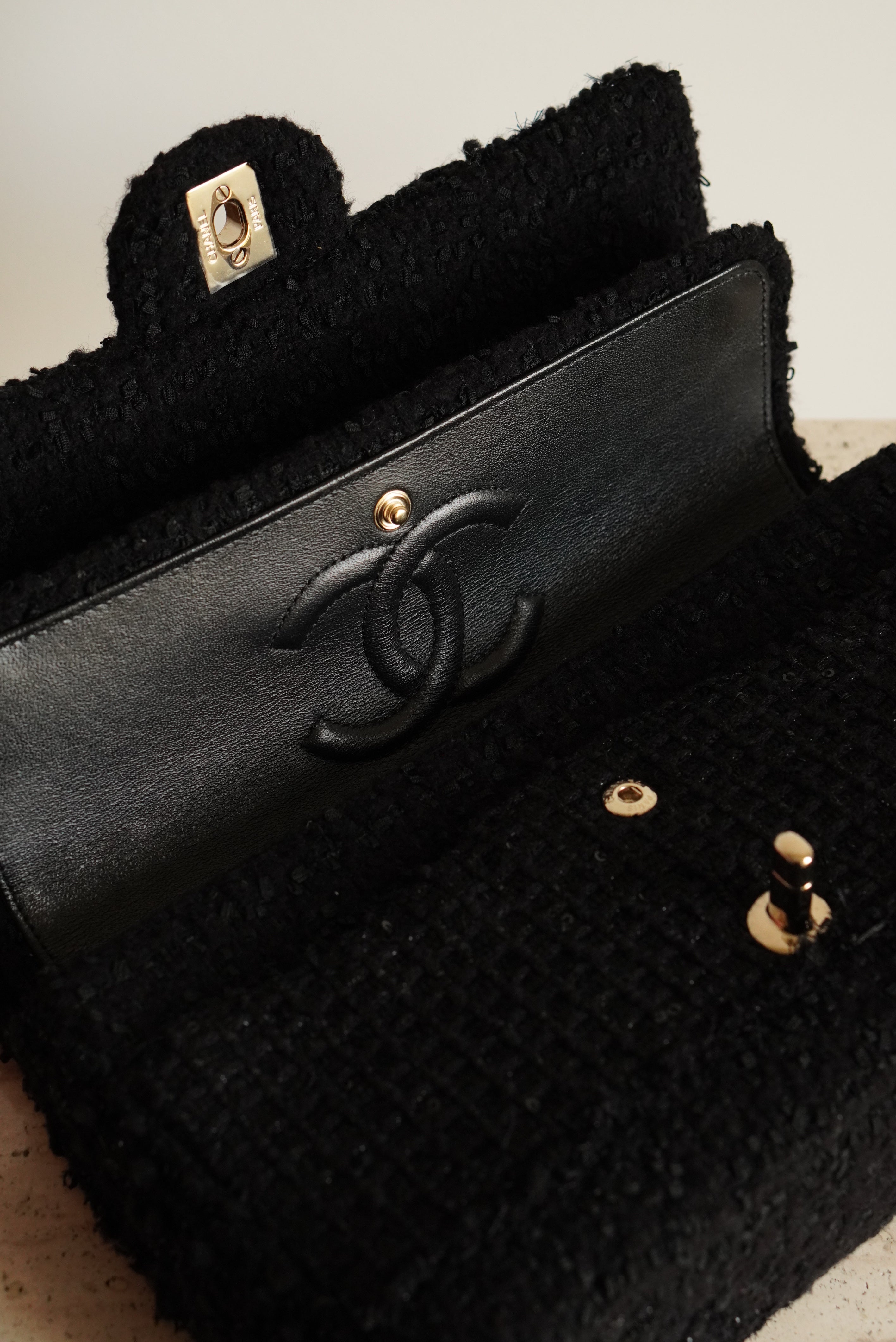 CHANEL CLASSIC MEDIUM DOUBLE FLAP | BLACK TWEED PATCHWORK