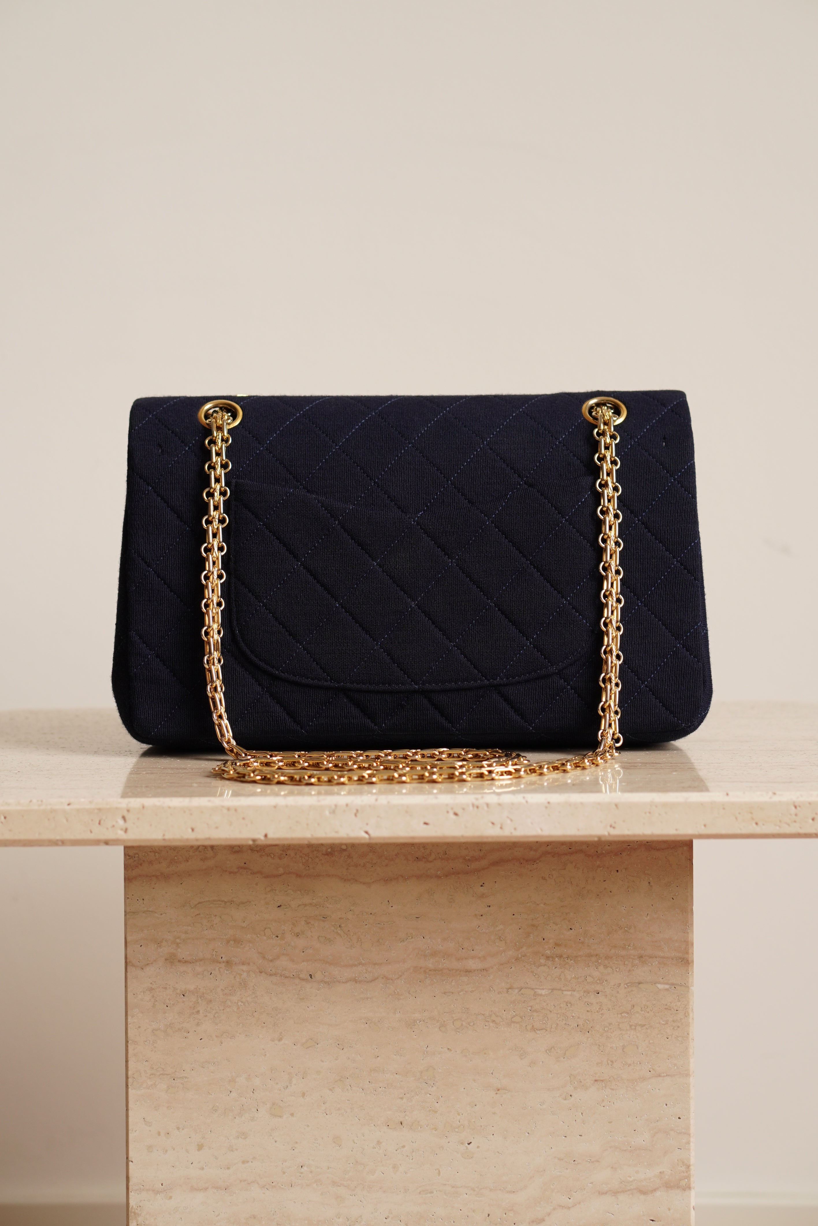 CHANEL CLASSIC MEDIUM DOUBLE FLAP | NAVY BLUE