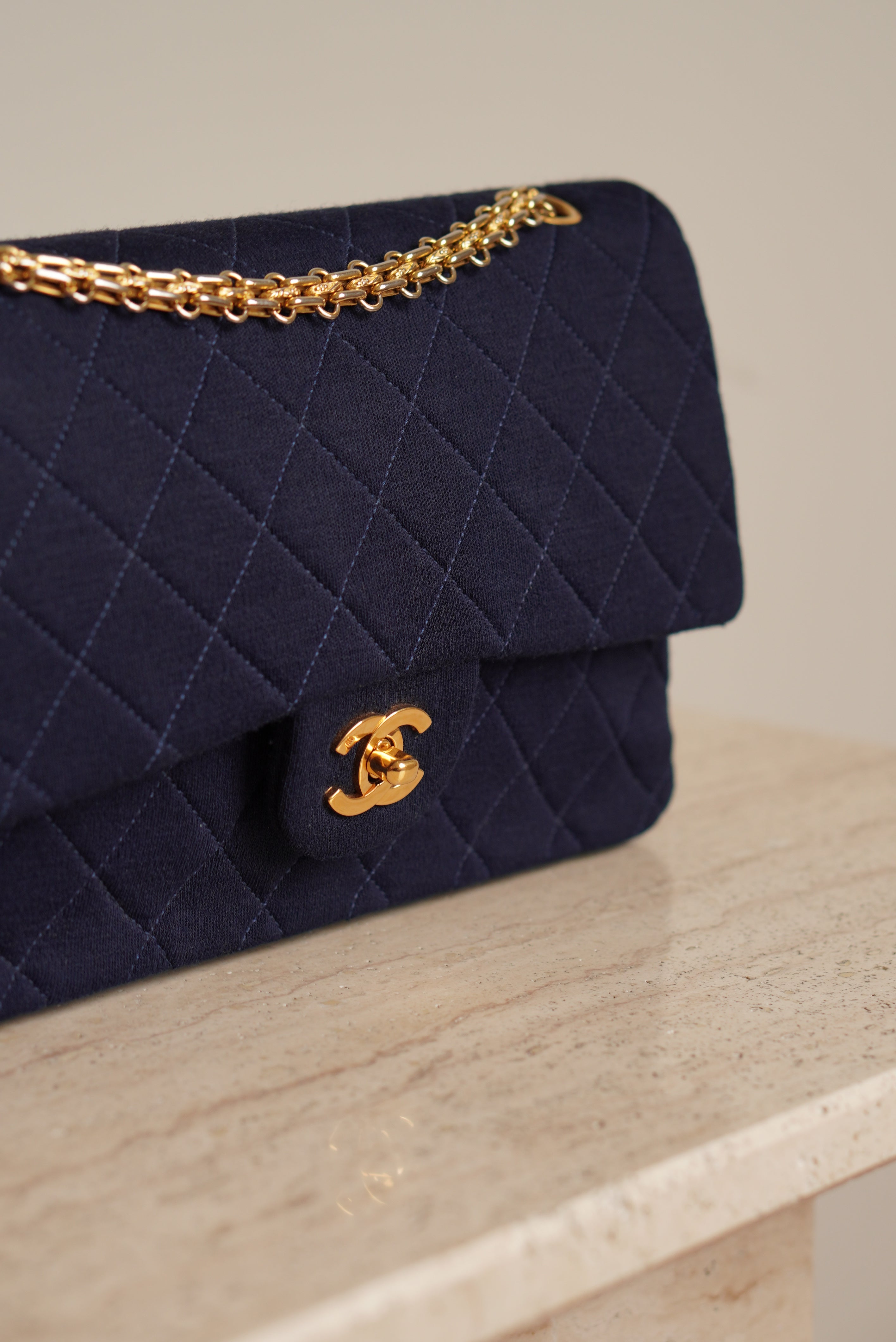 CHANEL CLASSIC MEDIUM DOUBLE FLAP | NAVY BLUE