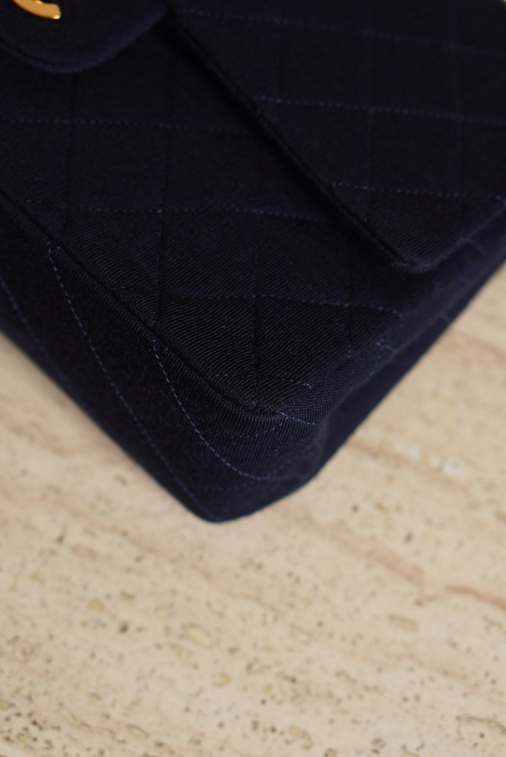 CHANEL CLASSIC MEDIUM DOUBLE FLAP | NAVY BLUE