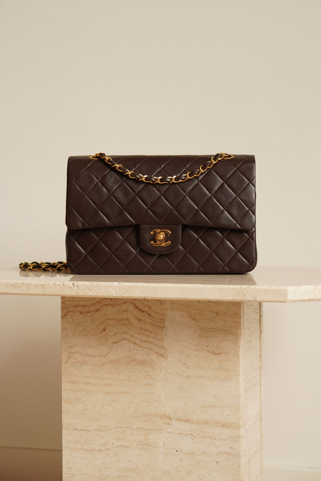 CHANEL CLASSIC MEDIUM DOUBLE FLAP | BROWN