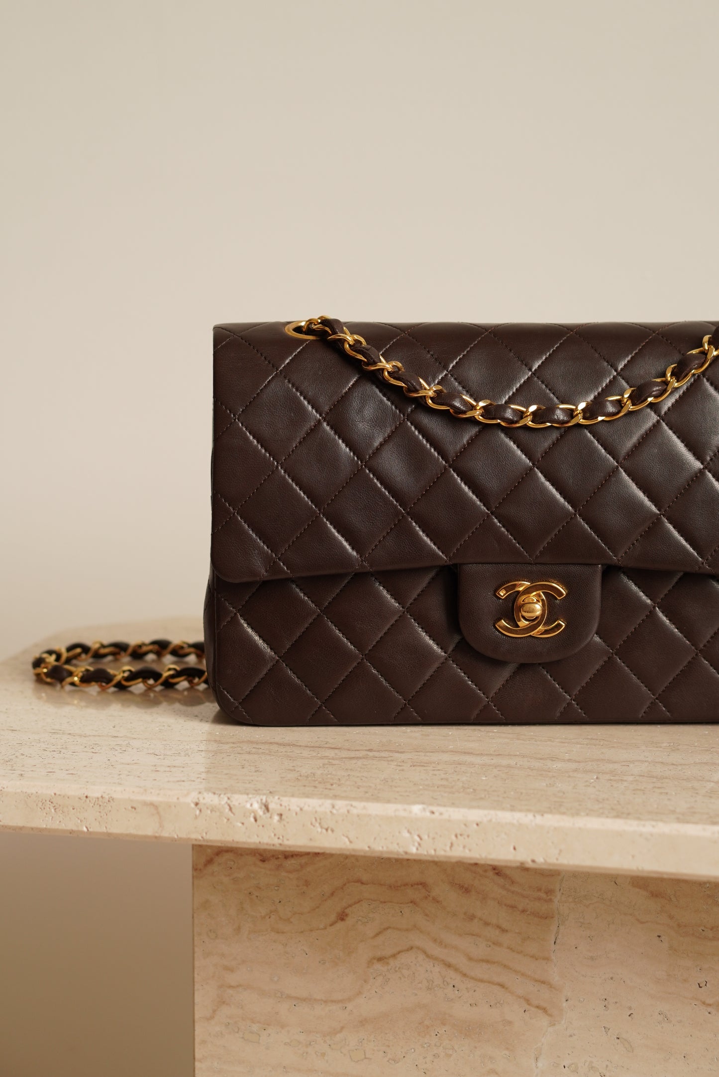 CHANEL CLASSIC MEDIUM DOUBLE FLAP | BROWN