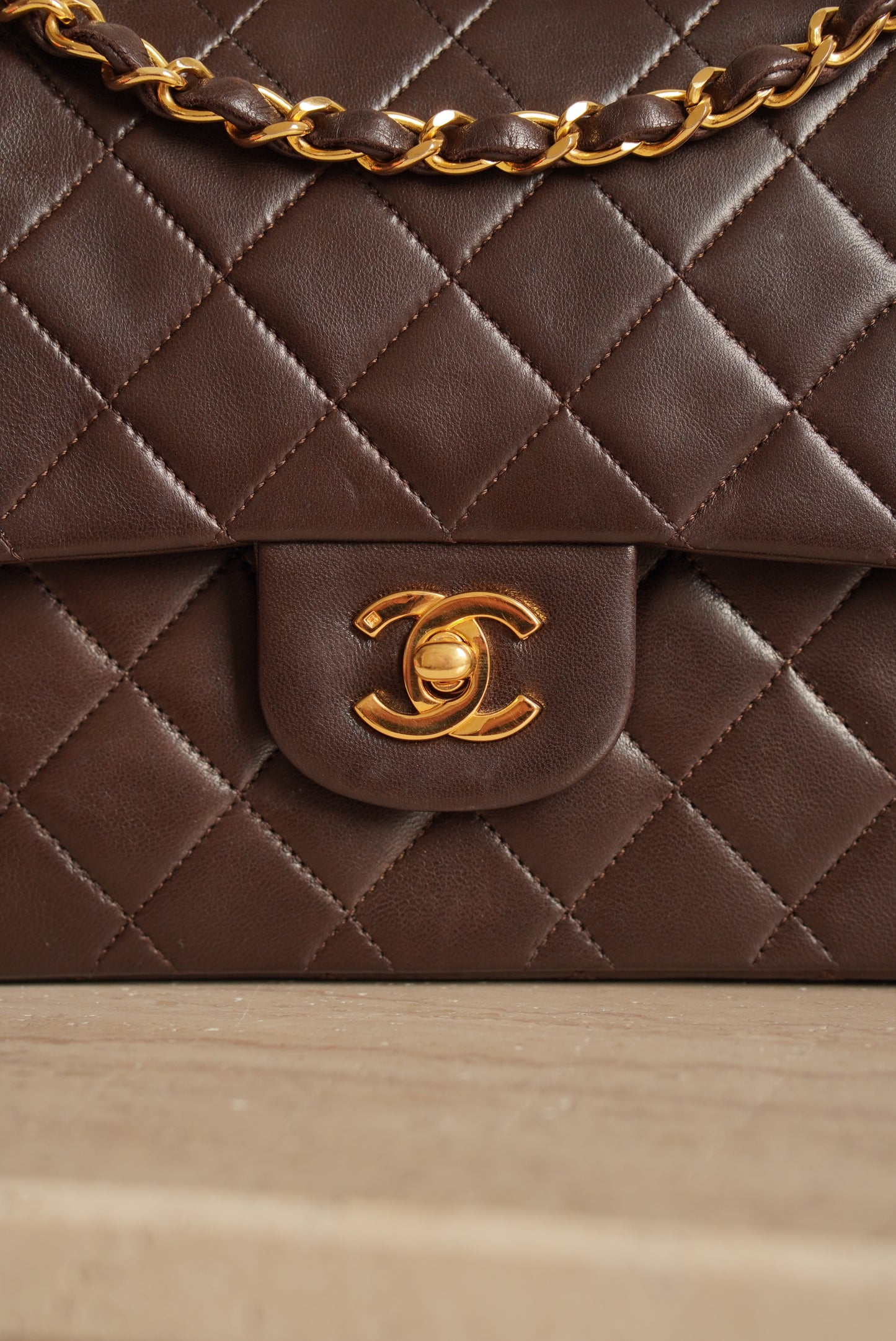 CHANEL CLASSIC MEDIUM DOUBLE FLAP | BROWN