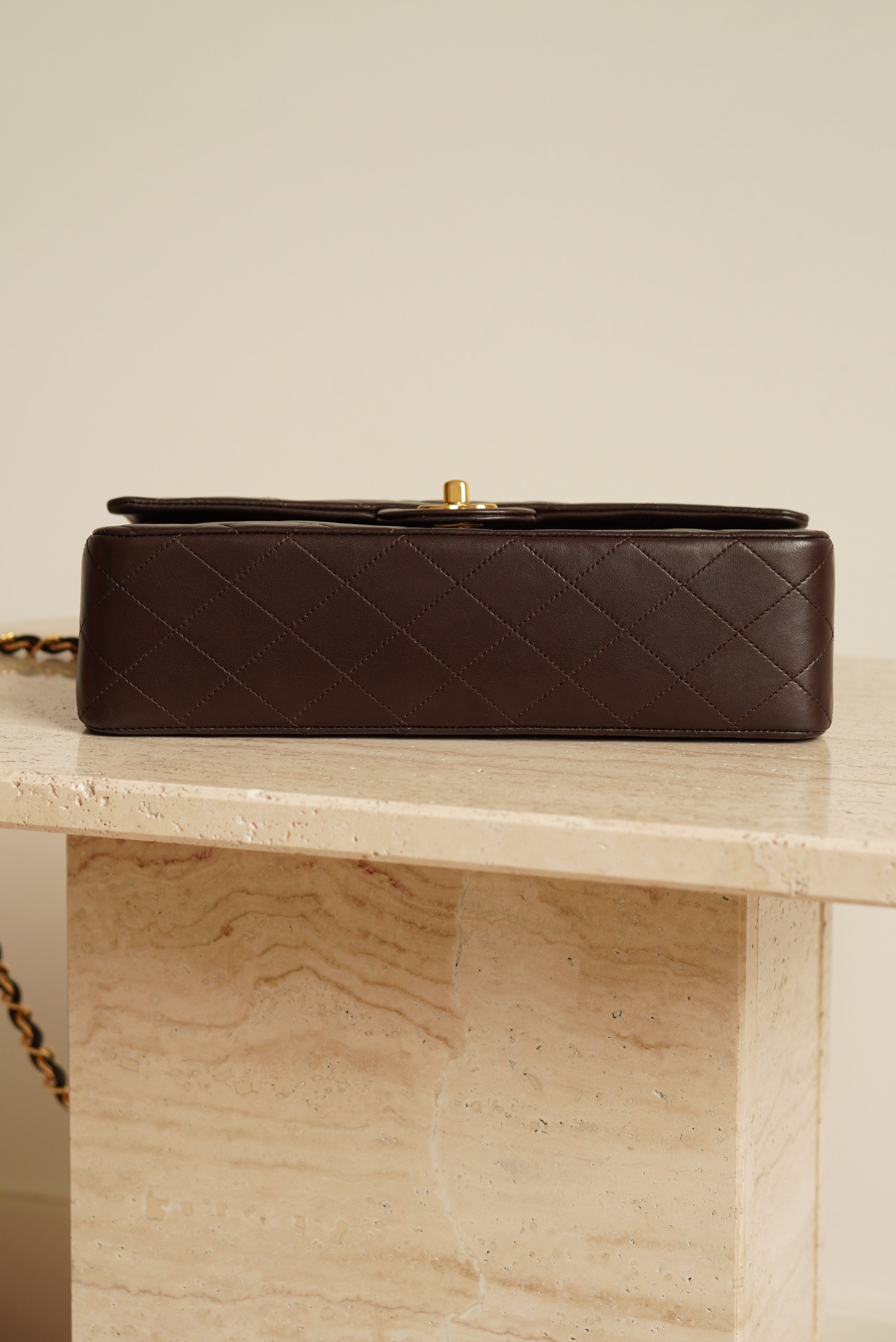 CHANEL CLASSIC MEDIUM DOUBLE FLAP | BROWN