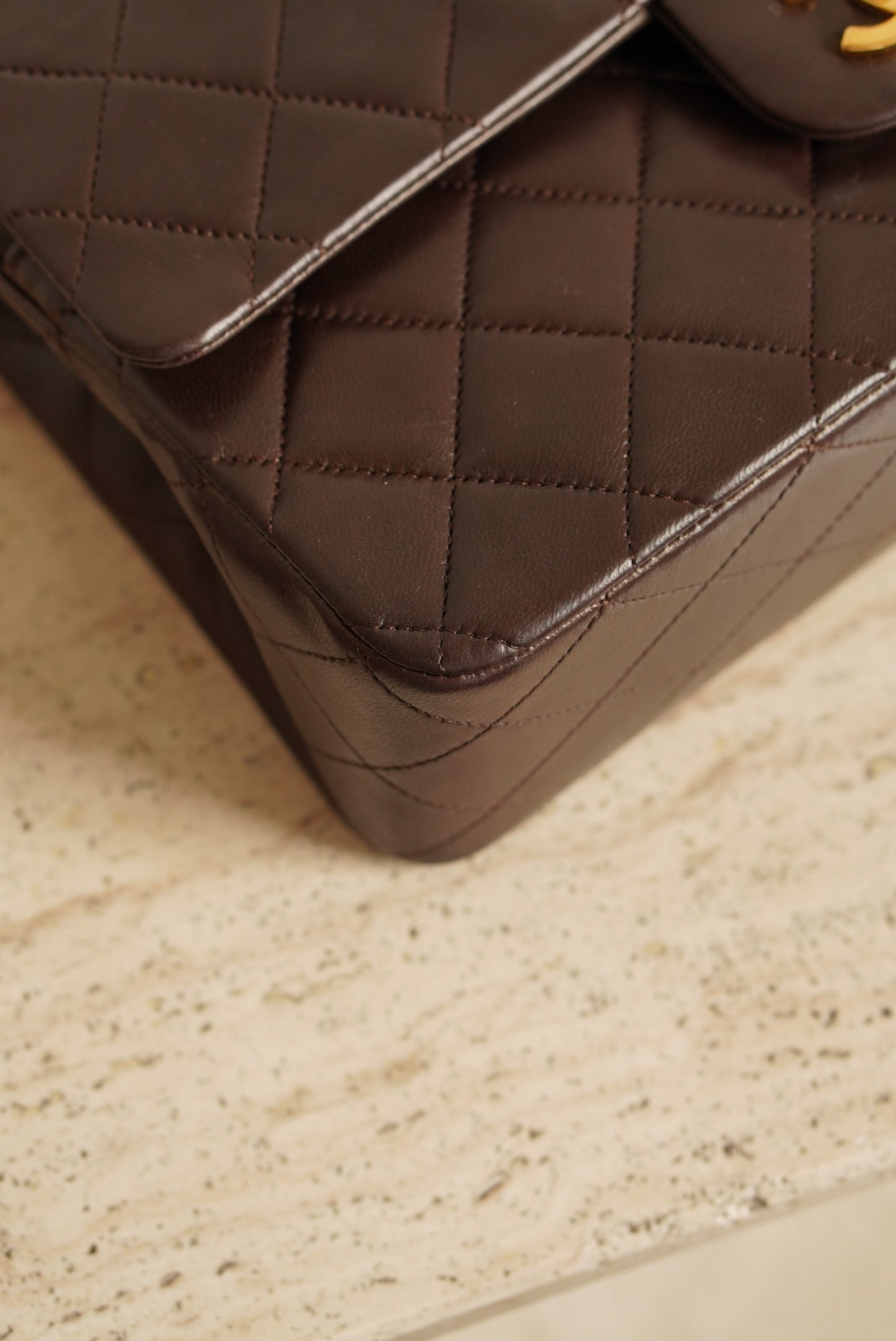 CHANEL CLASSIC MEDIUM DOUBLE FLAP | BROWN