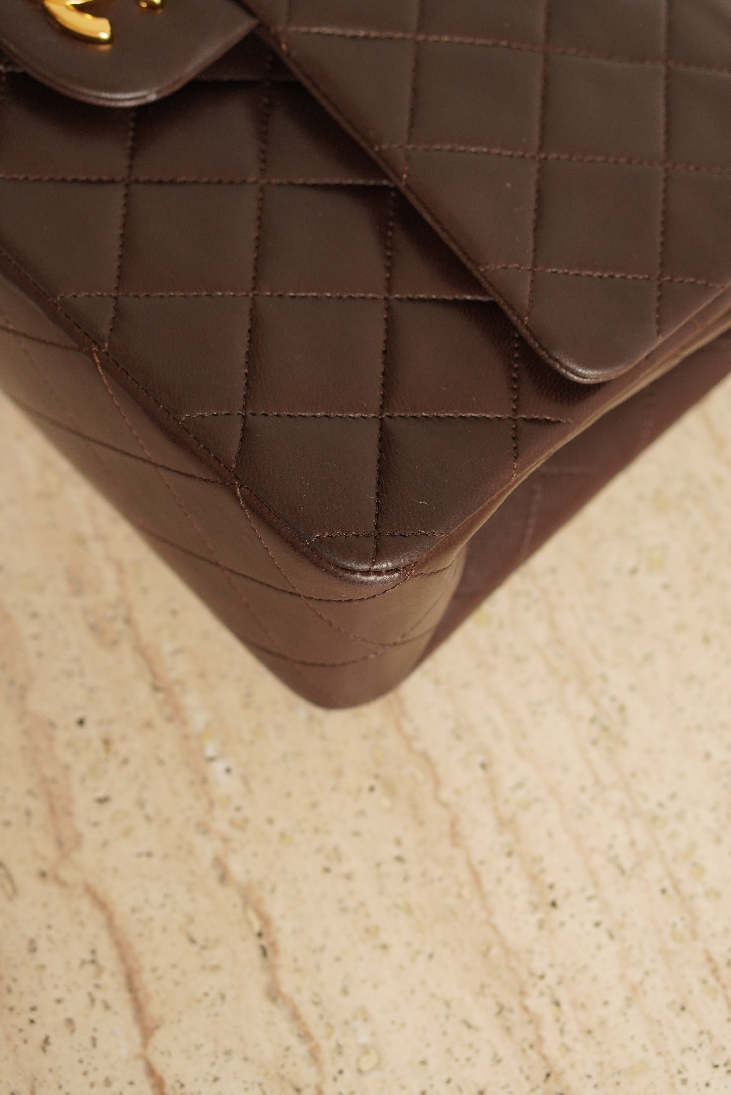 CHANEL CLASSIC MEDIUM DOUBLE FLAP | BROWN