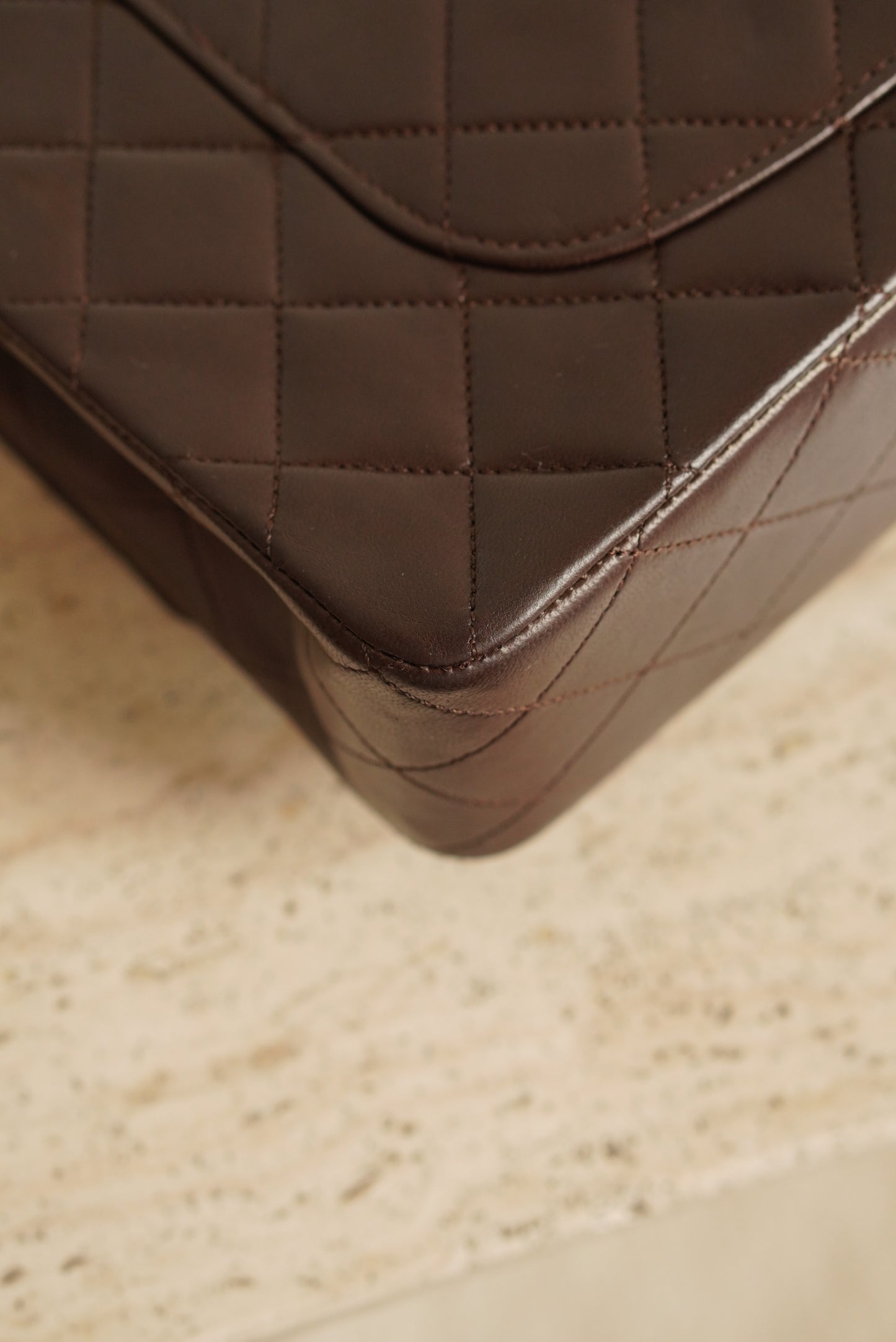 CHANEL CLASSIC MEDIUM DOUBLE FLAP | BROWN