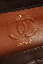 CHANEL CLASSIC MEDIUM DOUBLE FLAP | BROWN