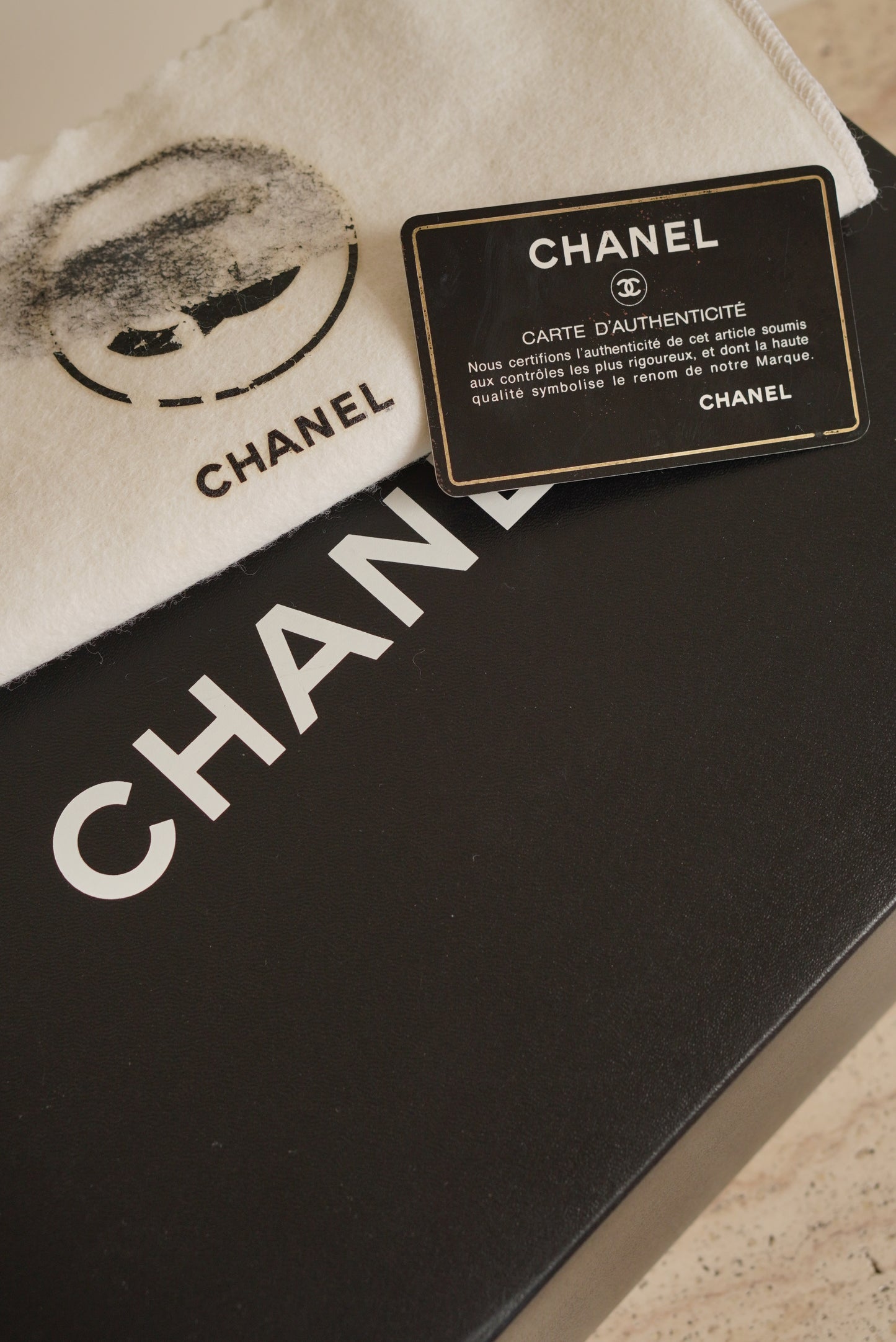 CHANEL CLASSIC MEDIUM DOUBLE FLAP | BROWN