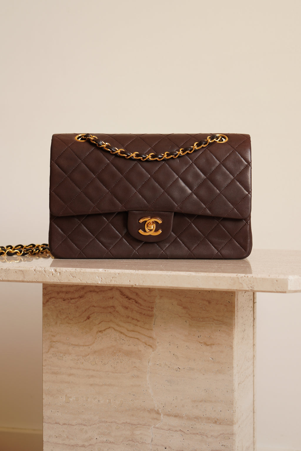 CHANEL CLASSIC MEDIUM DOUBLE FLAP | BROWN