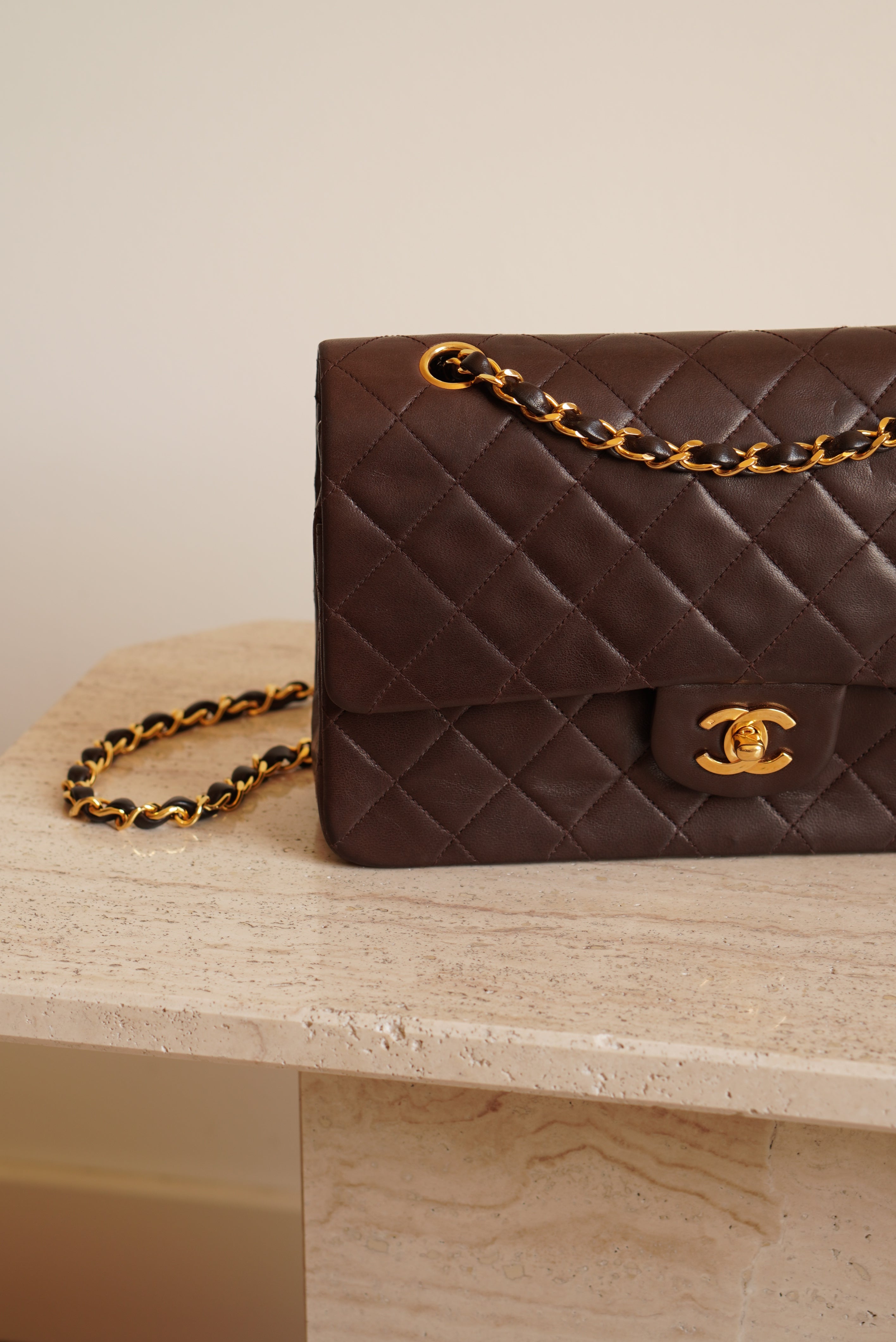 CHANEL CLASSIC MEDIUM DOUBLE FLAP | BROWN