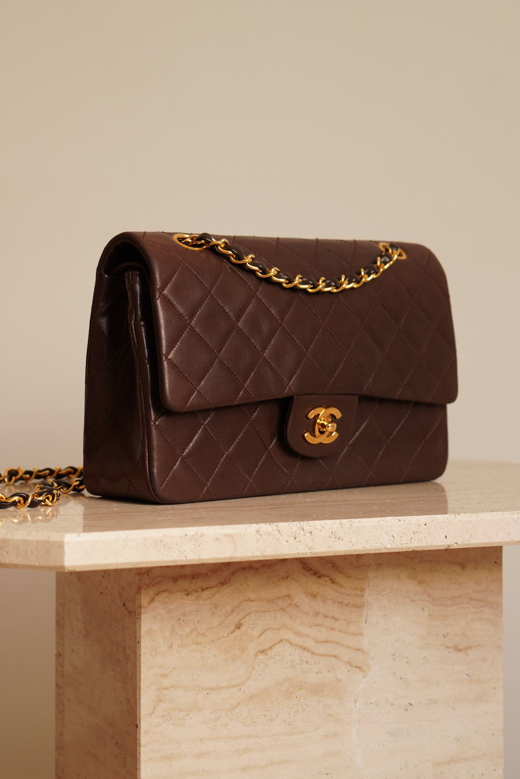 CHANEL CLASSIC MEDIUM DOUBLE FLAP | BROWN
