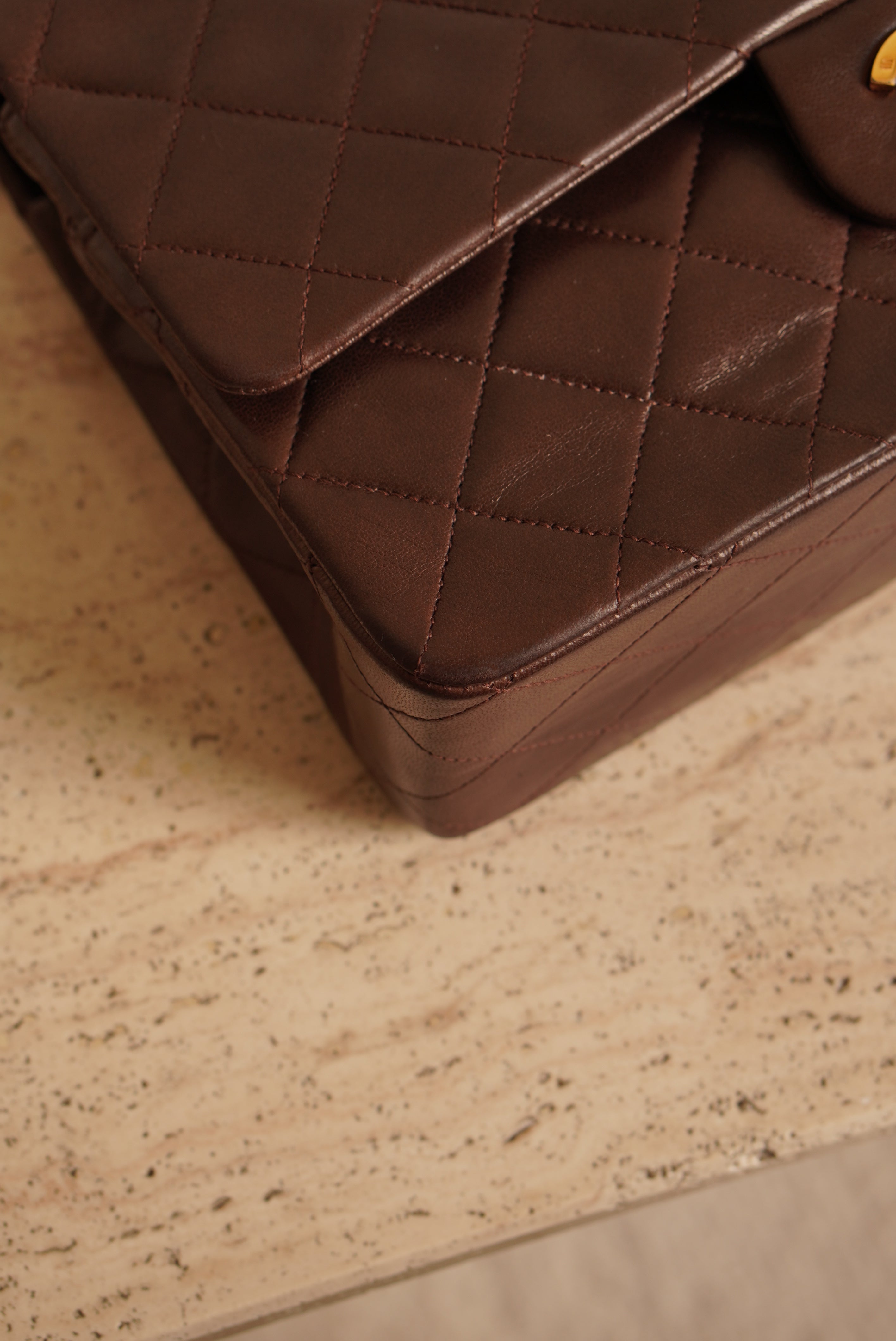 CHANEL CLASSIC MEDIUM DOUBLE FLAP | BROWN