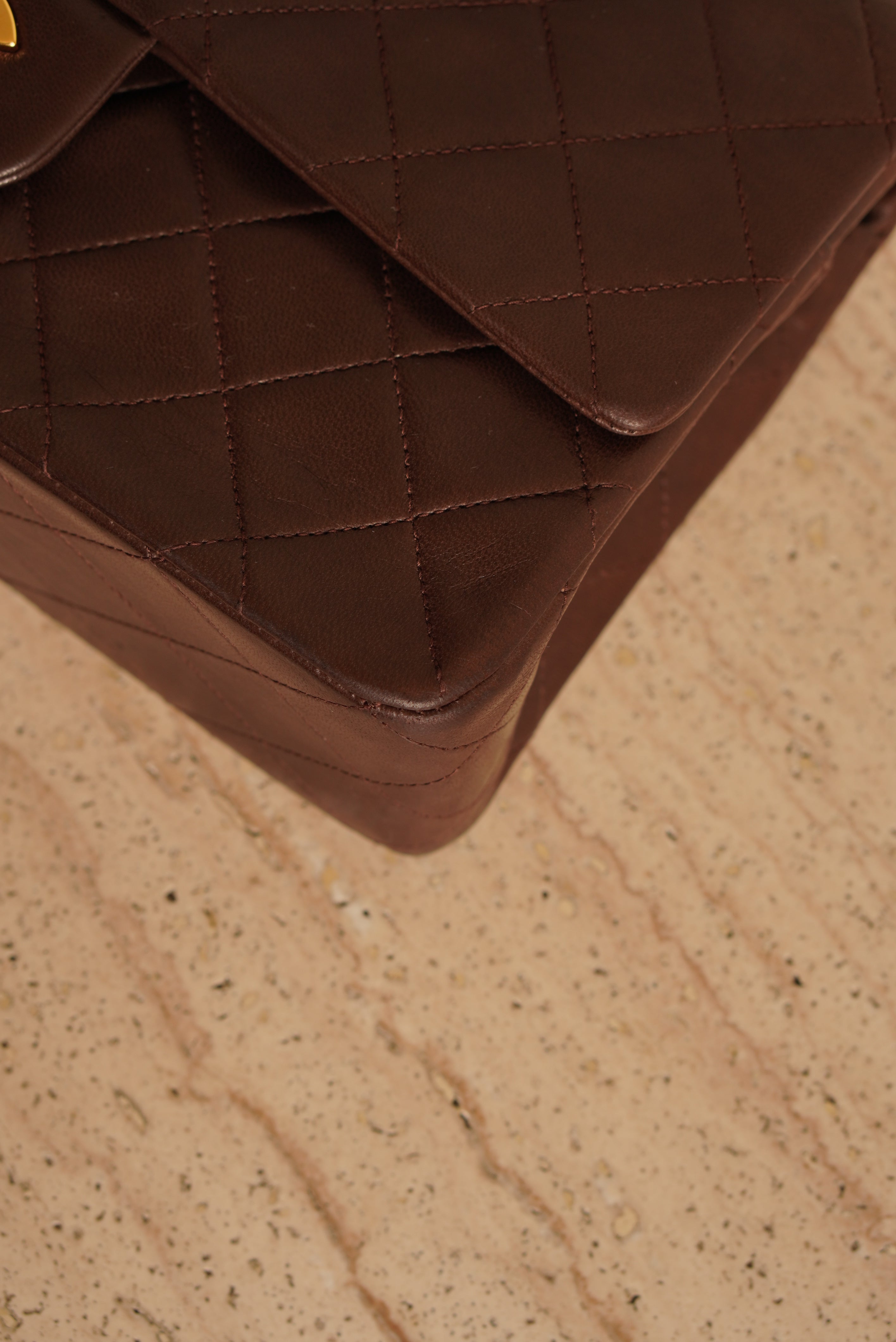 CHANEL CLASSIC MEDIUM DOUBLE FLAP | BROWN