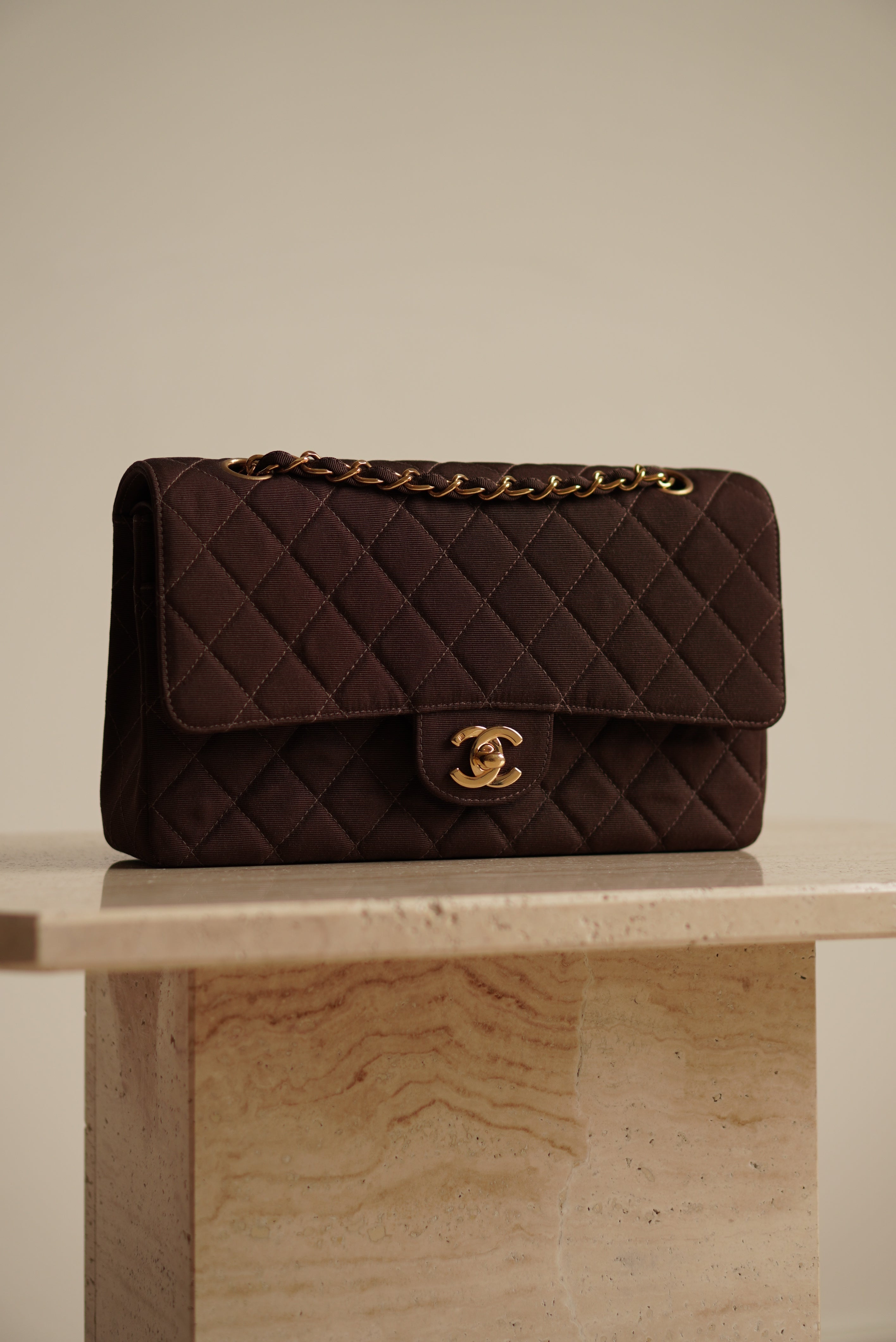 CHANEL CLASSIC MEDIUM DOUBLE FLAP | BROWN