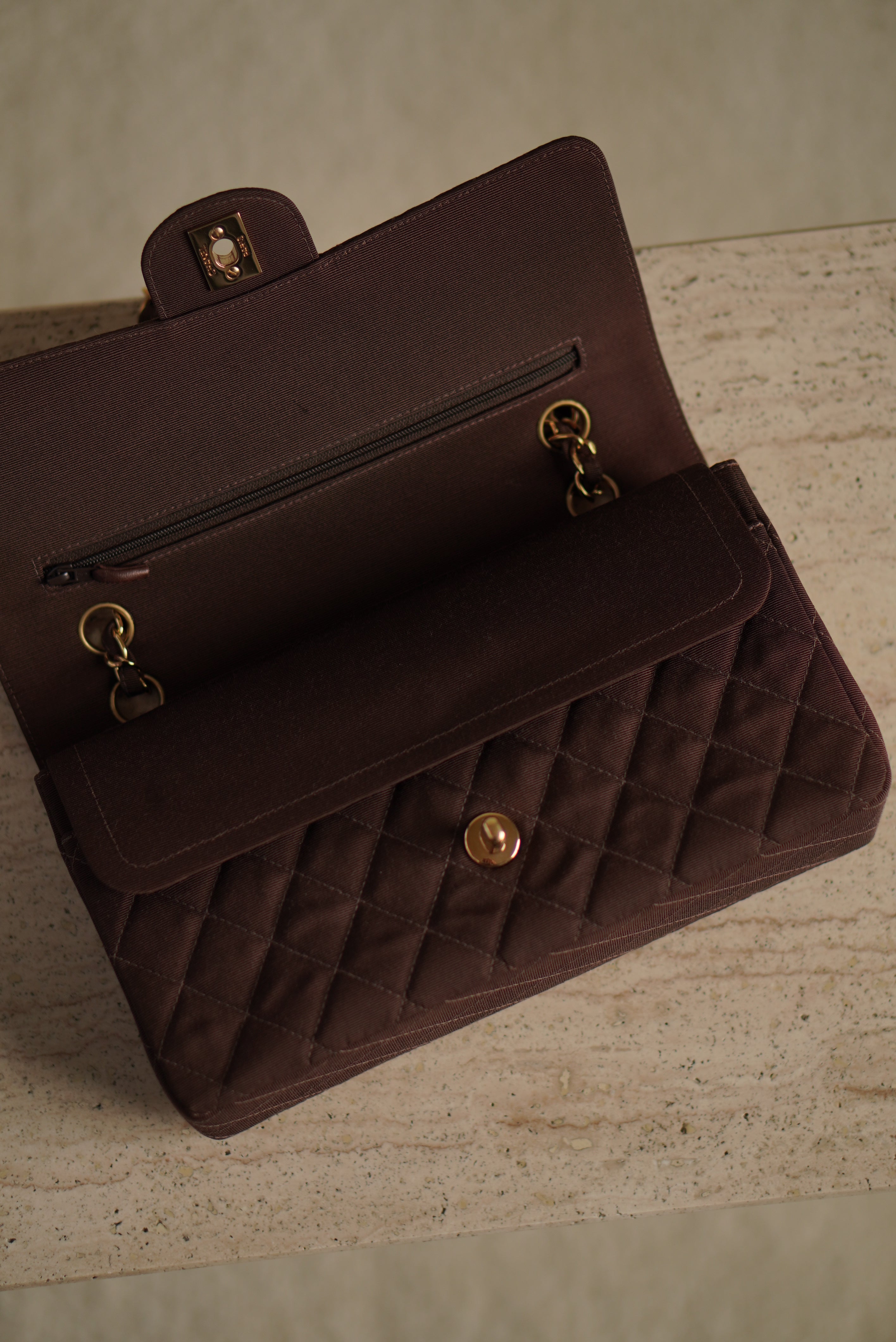 CHANEL CLASSIC MEDIUM DOUBLE FLAP | BROWN