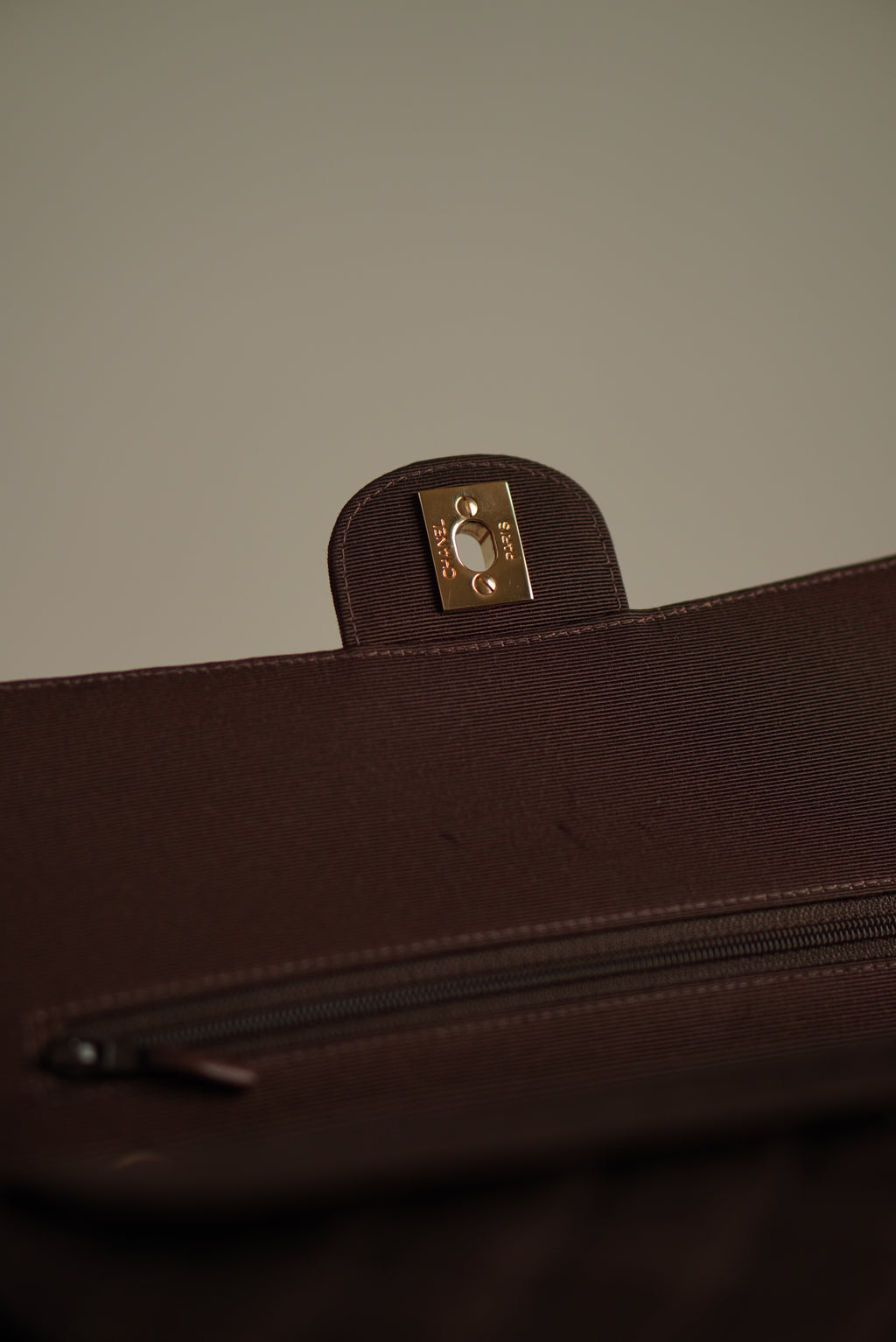 CHANEL CLASSIC MEDIUM DOUBLE FLAP | BROWN