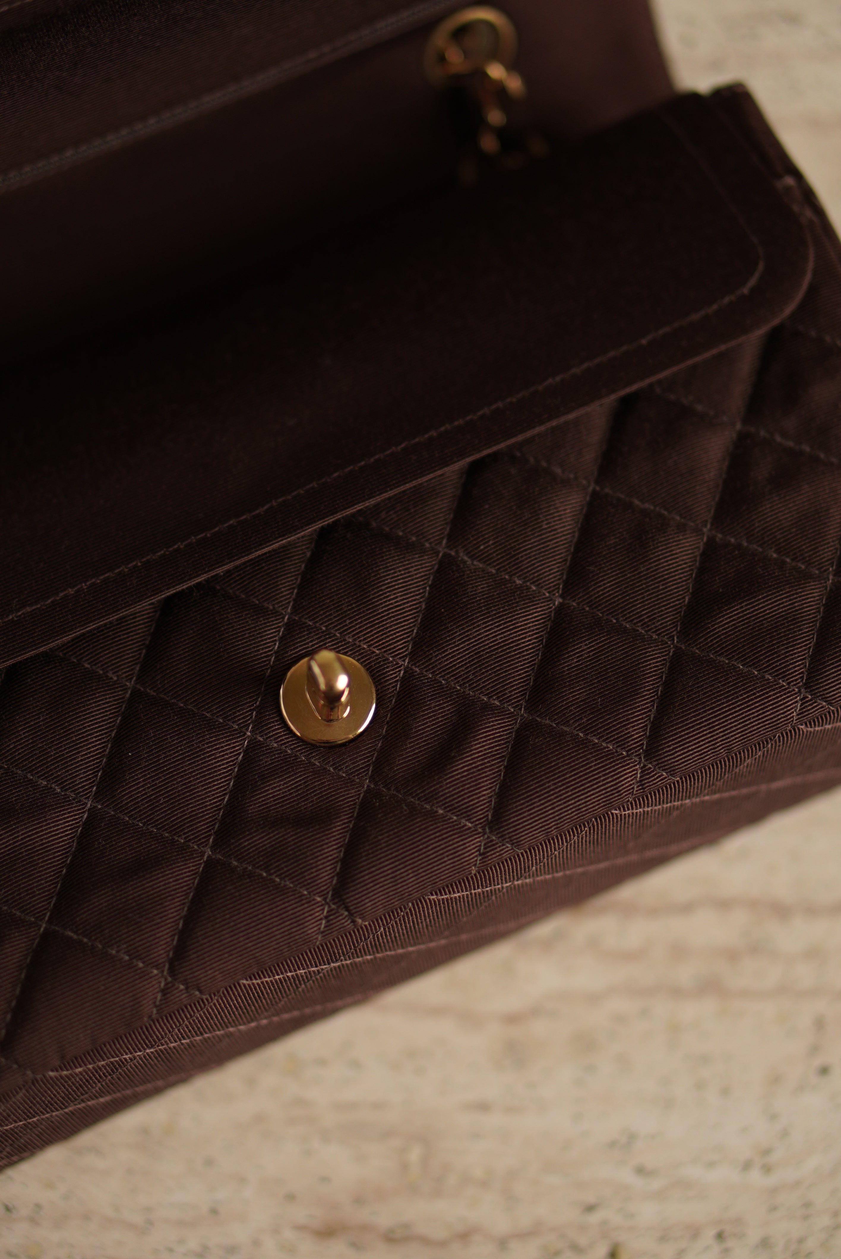 CHANEL CLASSIC MEDIUM DOUBLE FLAP | BROWN