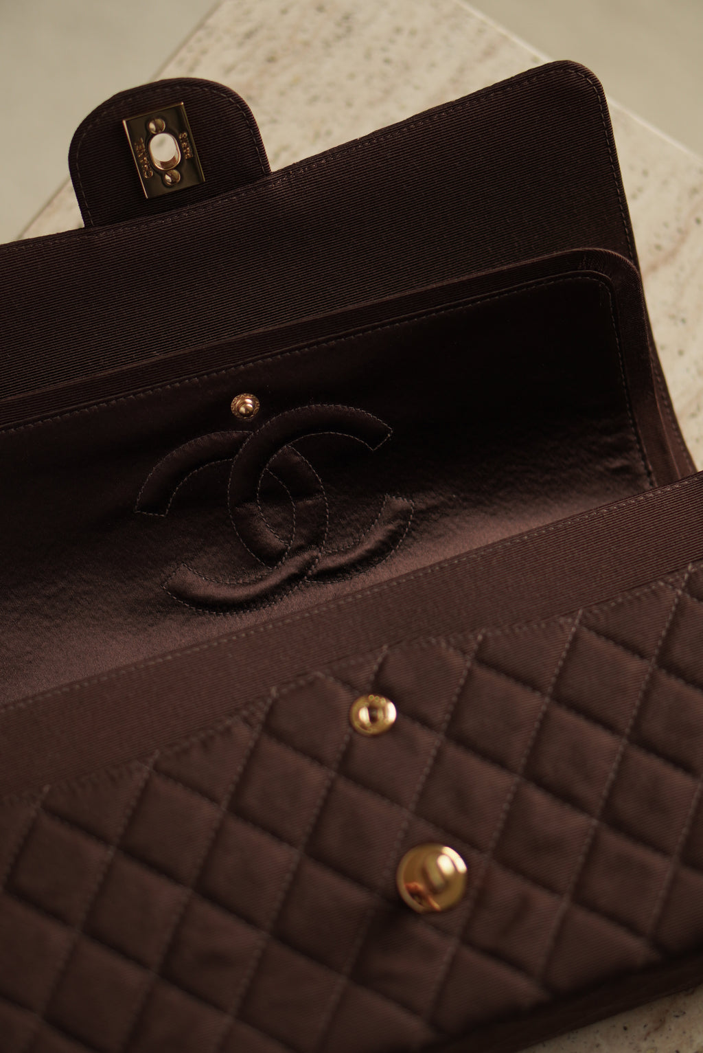 CHANEL CLASSIC MEDIUM DOUBLE FLAP | BROWN