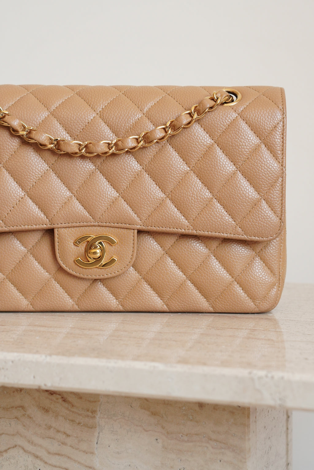 CHANEL CLASSIC MEDIUM DOUBLE FLAP | BEIGE
