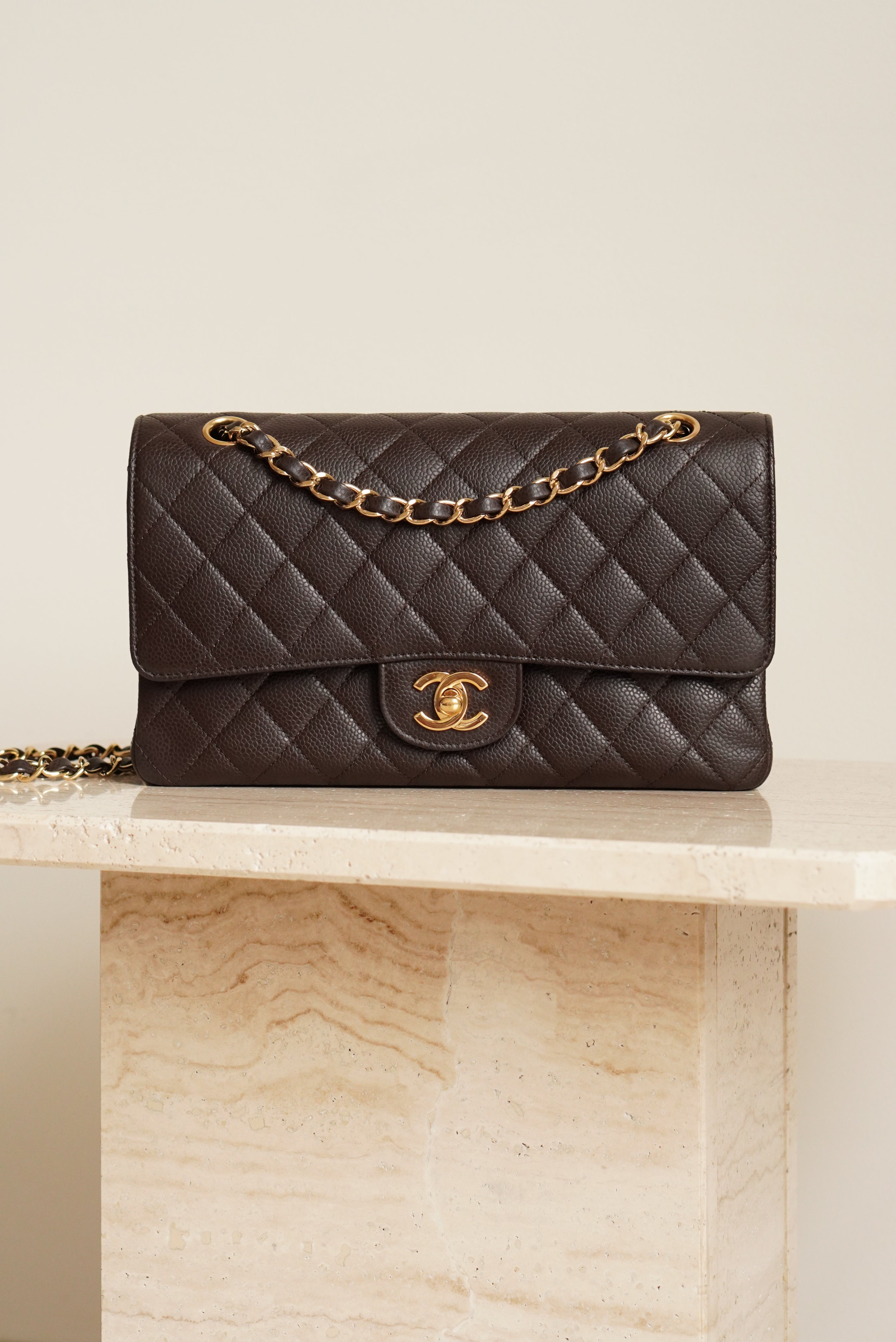 CHANEL CLASSIC MEDIUM DOUBLE FLAP | BROWN