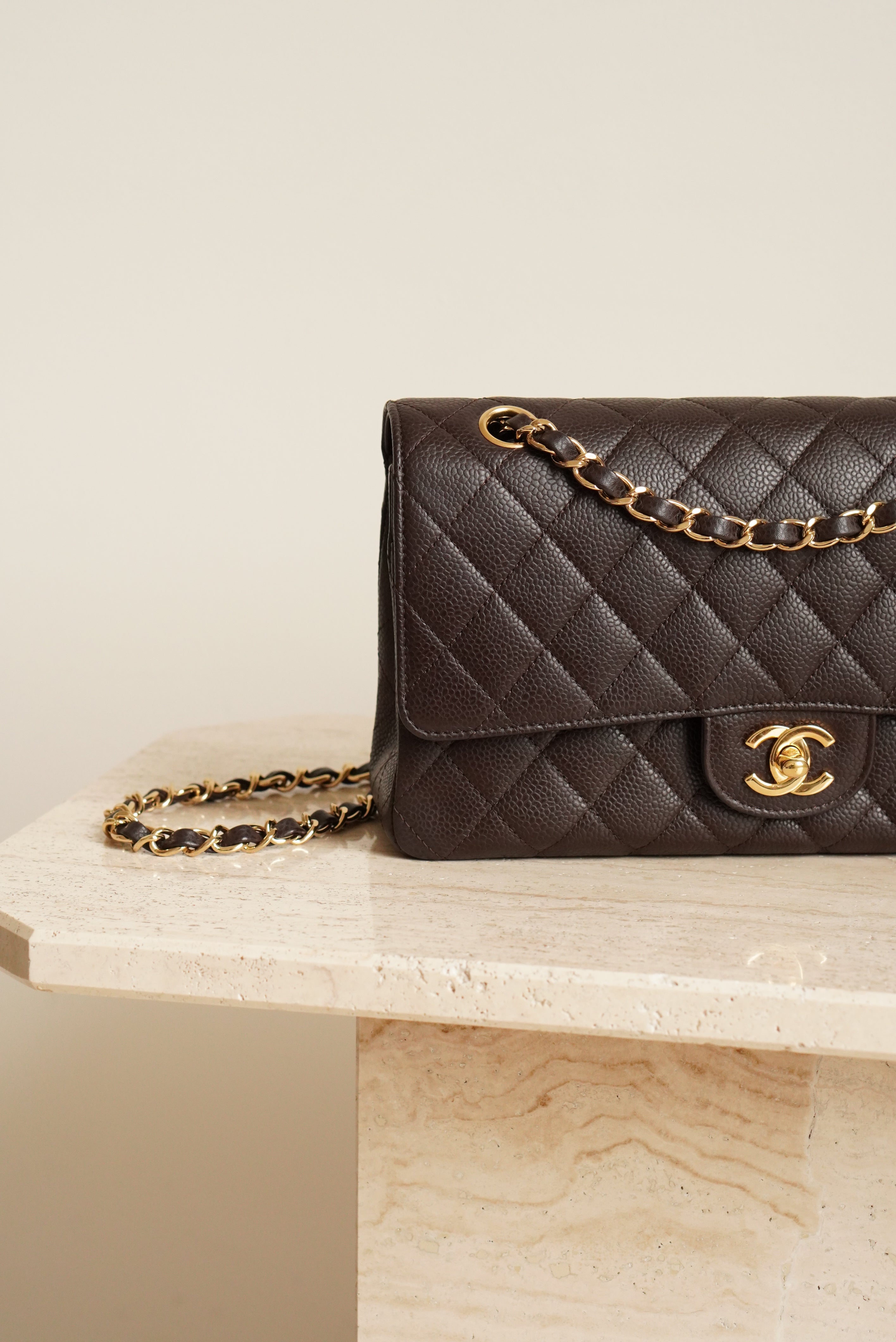 CHANEL CLASSIC MEDIUM DOUBLE FLAP | BROWN