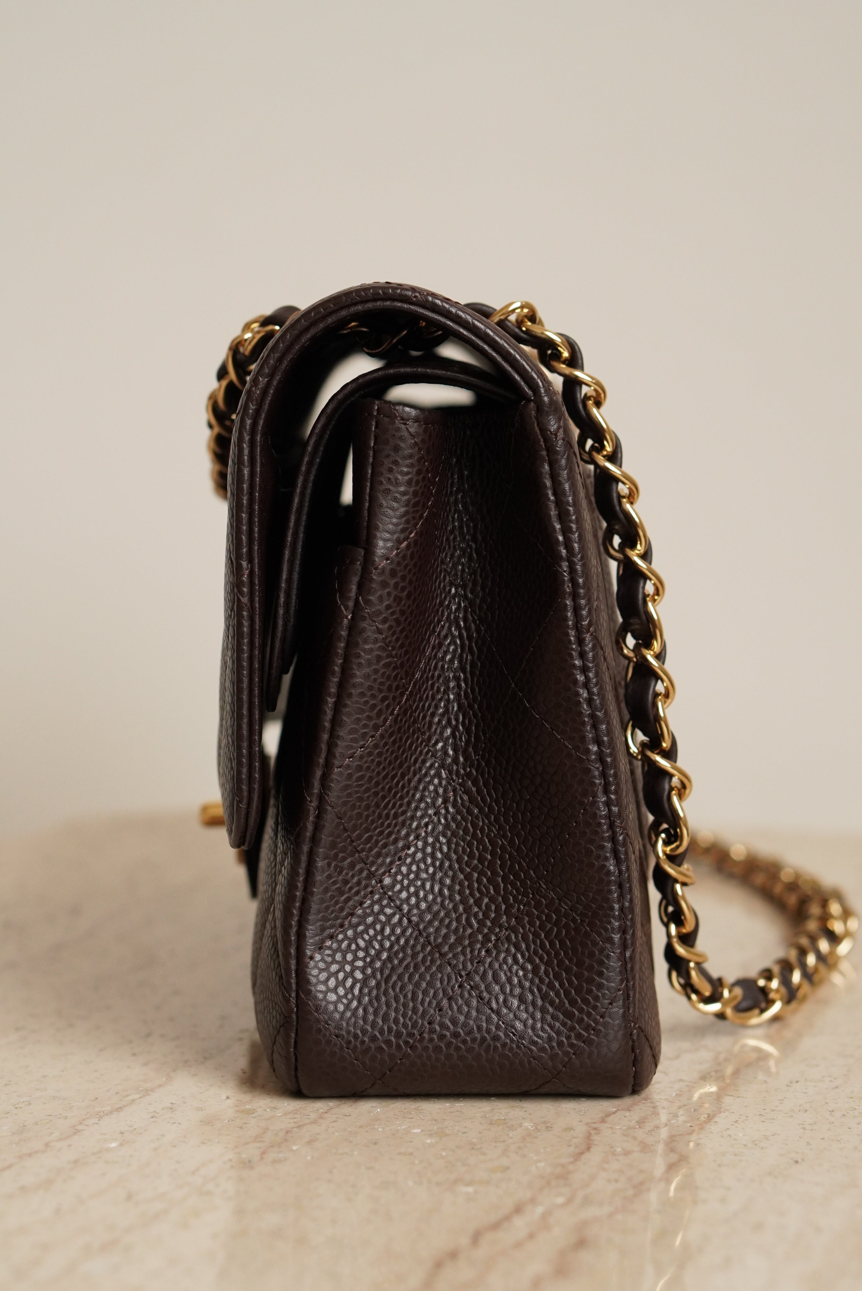 CHANEL CLASSIC MEDIUM DOUBLE FLAP | BROWN