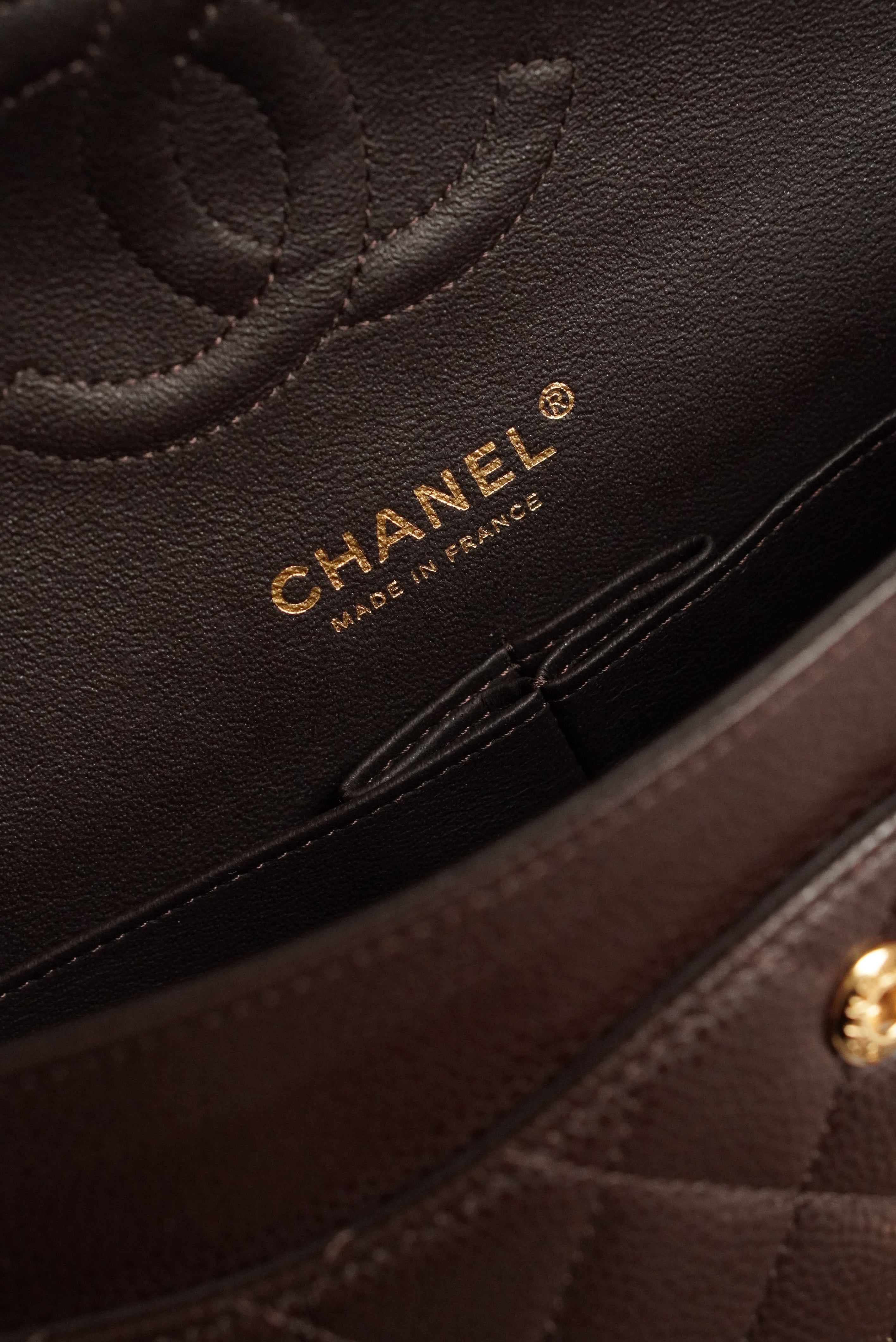 CHANEL CLASSIC MEDIUM DOUBLE FLAP | BROWN