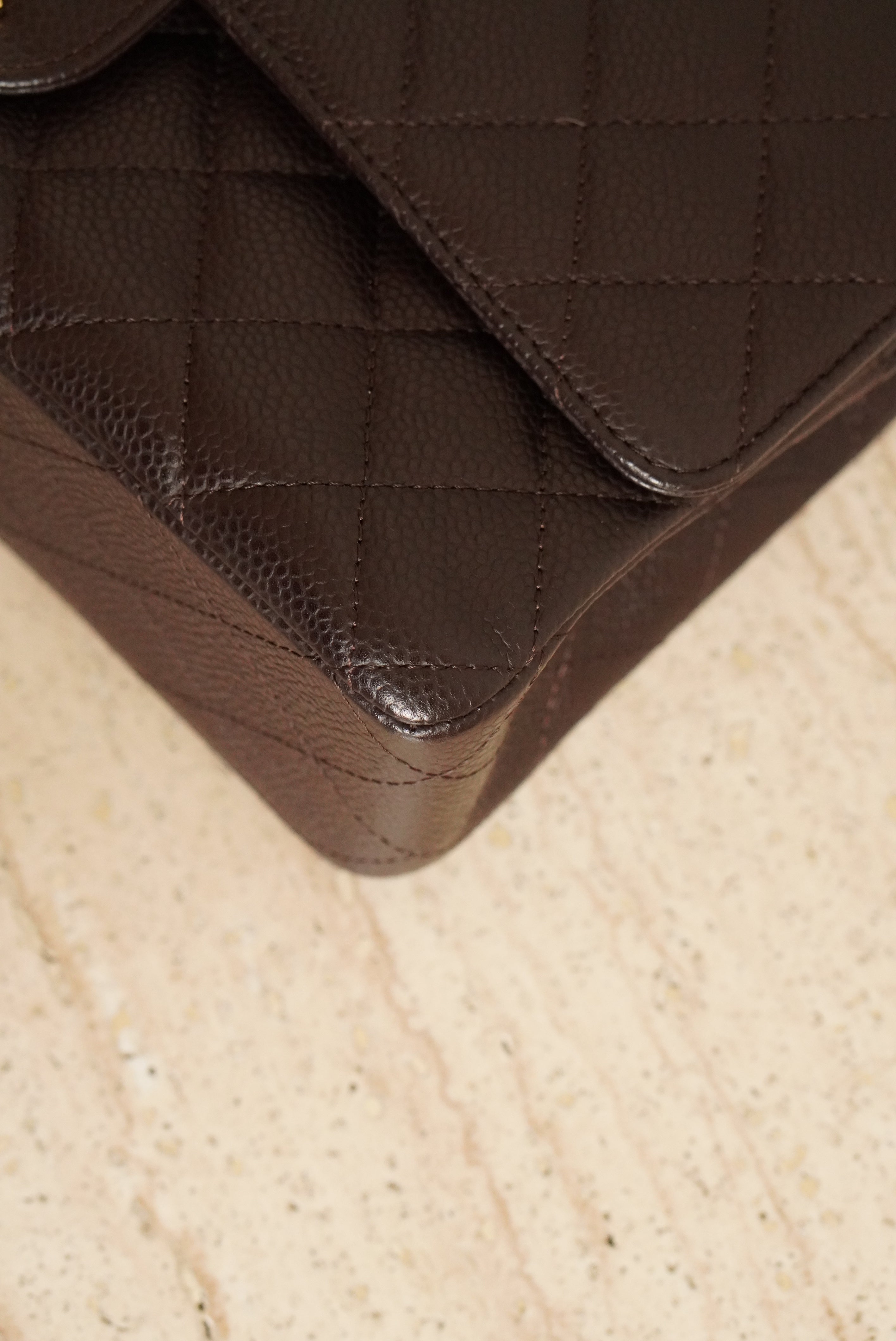 CHANEL CLASSIC MEDIUM DOUBLE FLAP | BROWN