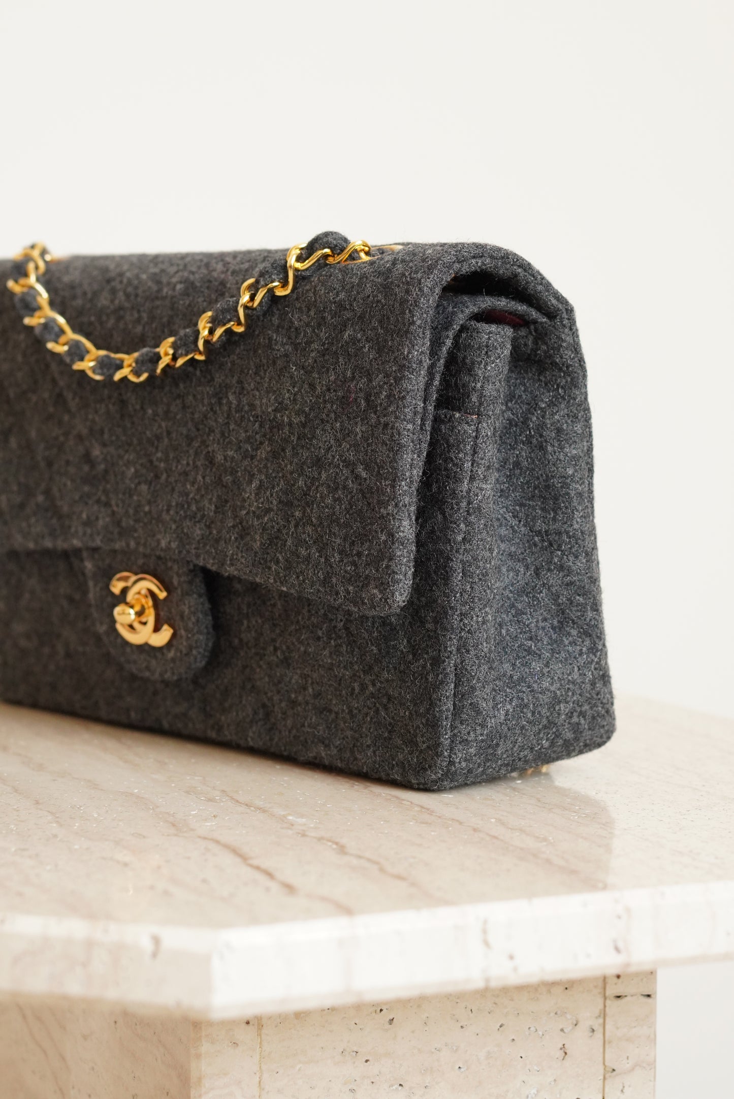 CHANEL CLASSIC MEDIUM DOUBLE FLAP | GREY